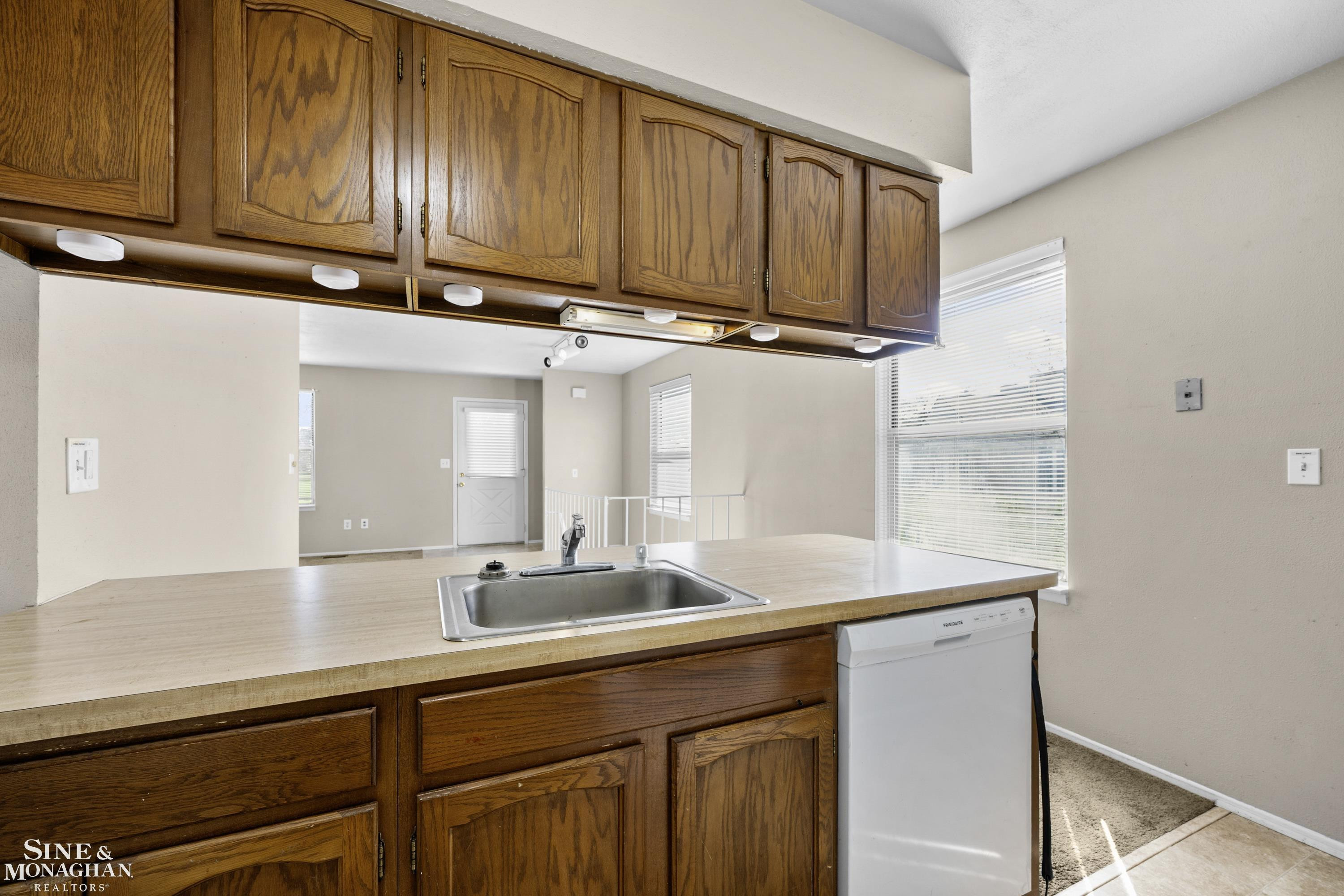 331 Neptune Drive, Walled Lake, MI 48390 — Photo 11