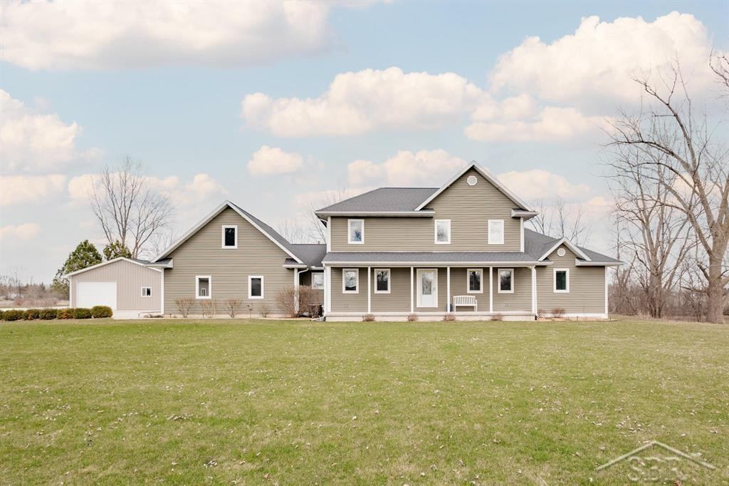 1886 SE Boutell Road, Essexville, MI 48732 — front exterior