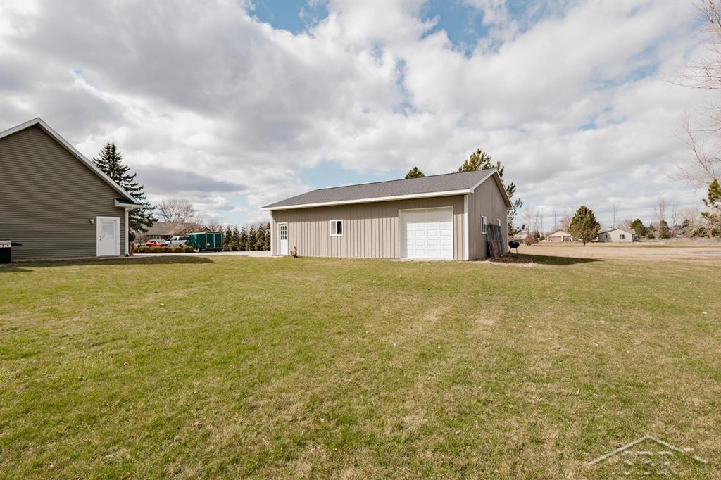 1886 SE Boutell Road, Essexville, MI 48732 — Photo 54