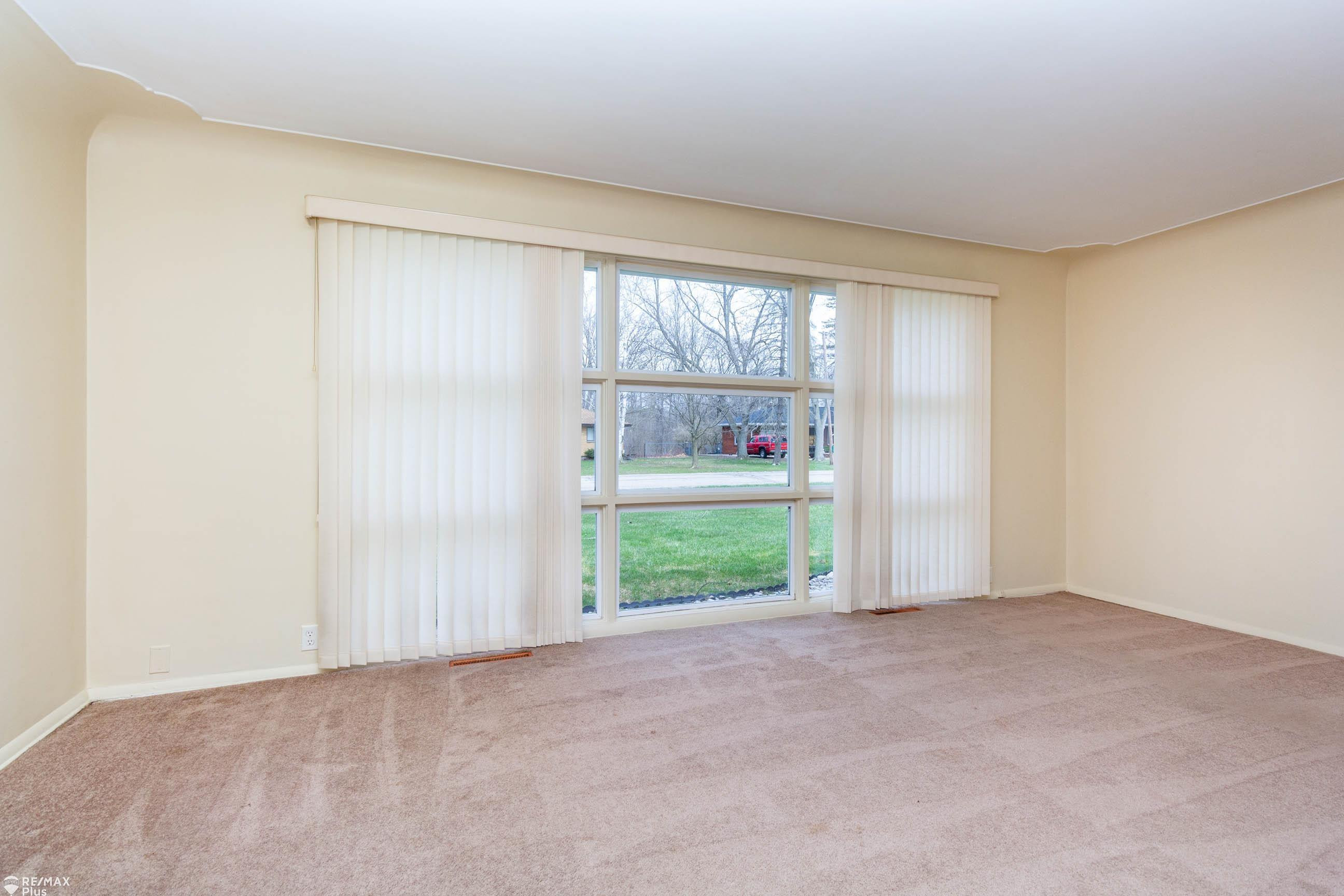 4374 Linda Street, Burton, MI 48509 — Photo 5