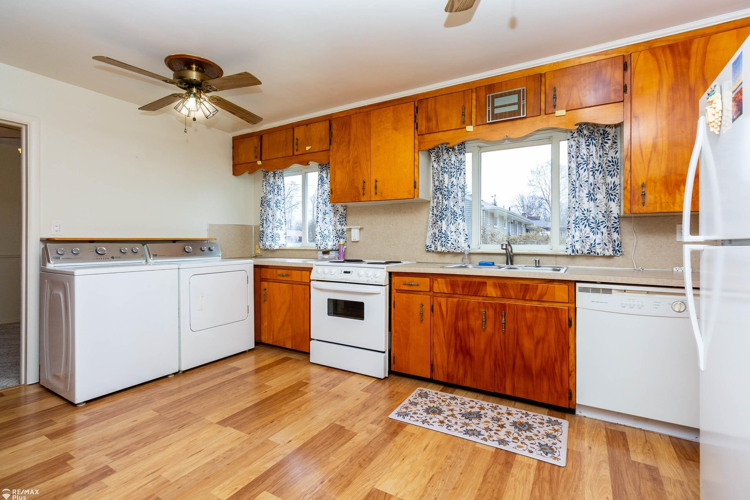 4374 Linda Street, Burton, MI 48509 — Photo 9