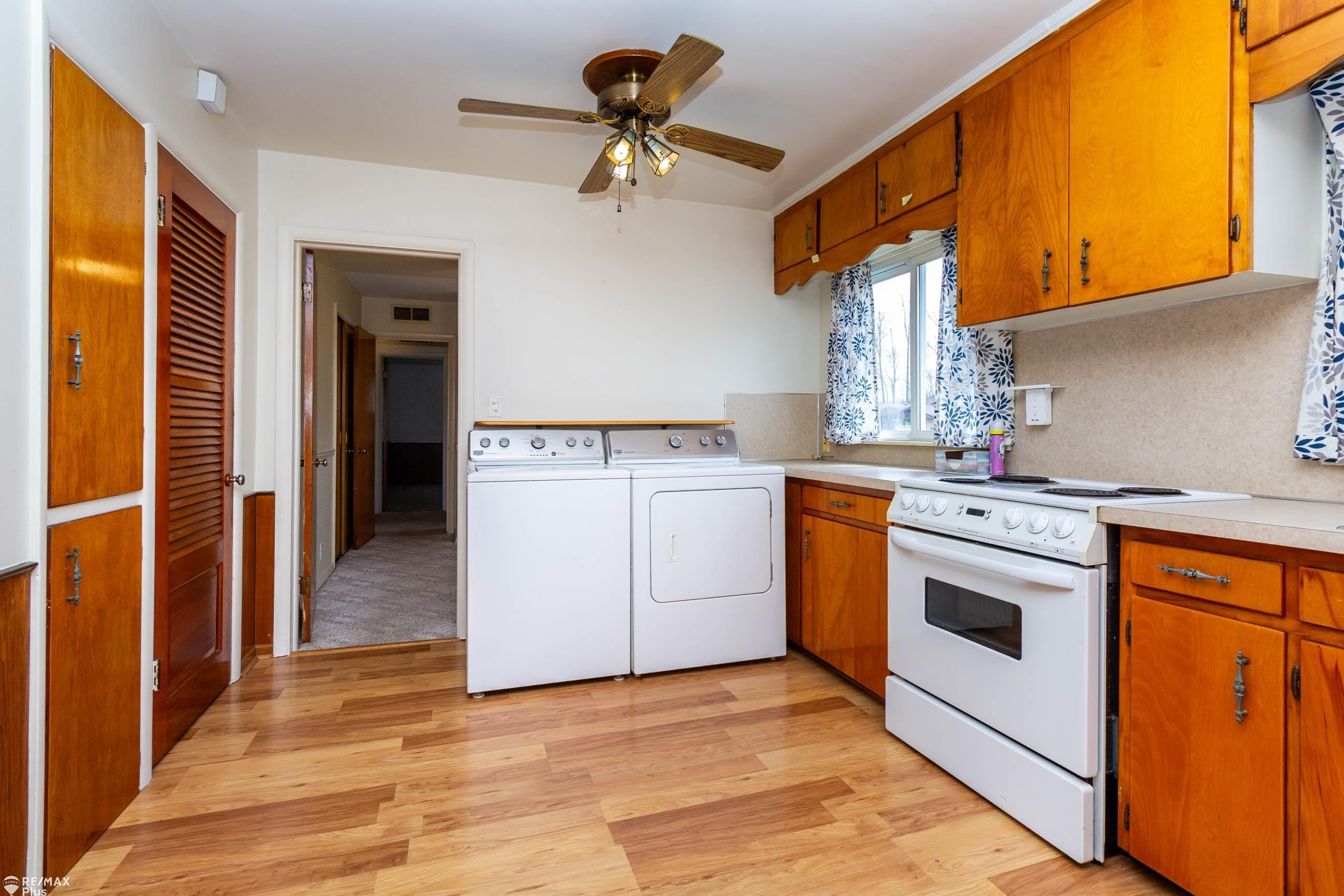 4374 Linda Street, Burton, MI 48509 — Photo 12