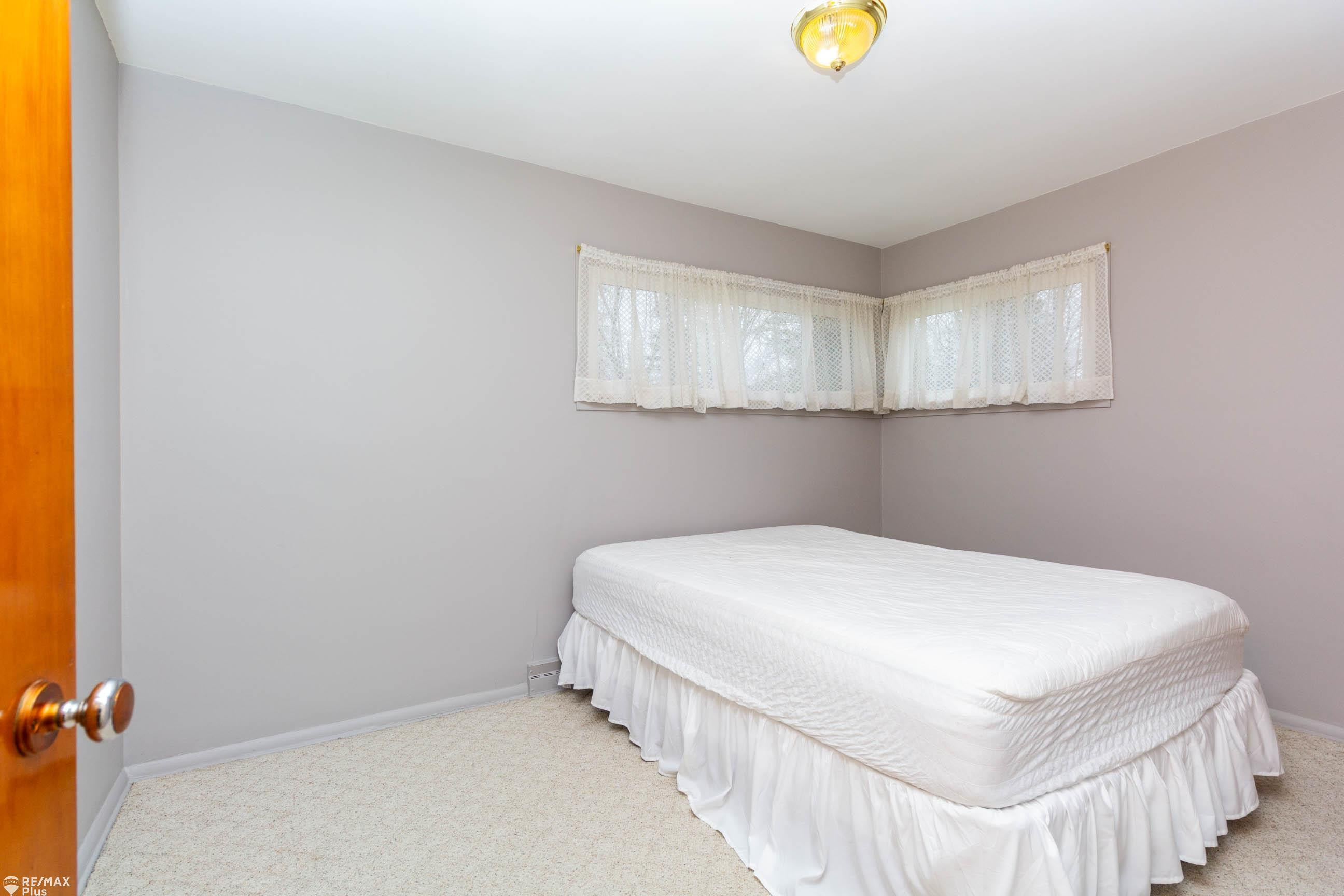 4374 Linda Street, Burton, MI 48509 — Photo 17
