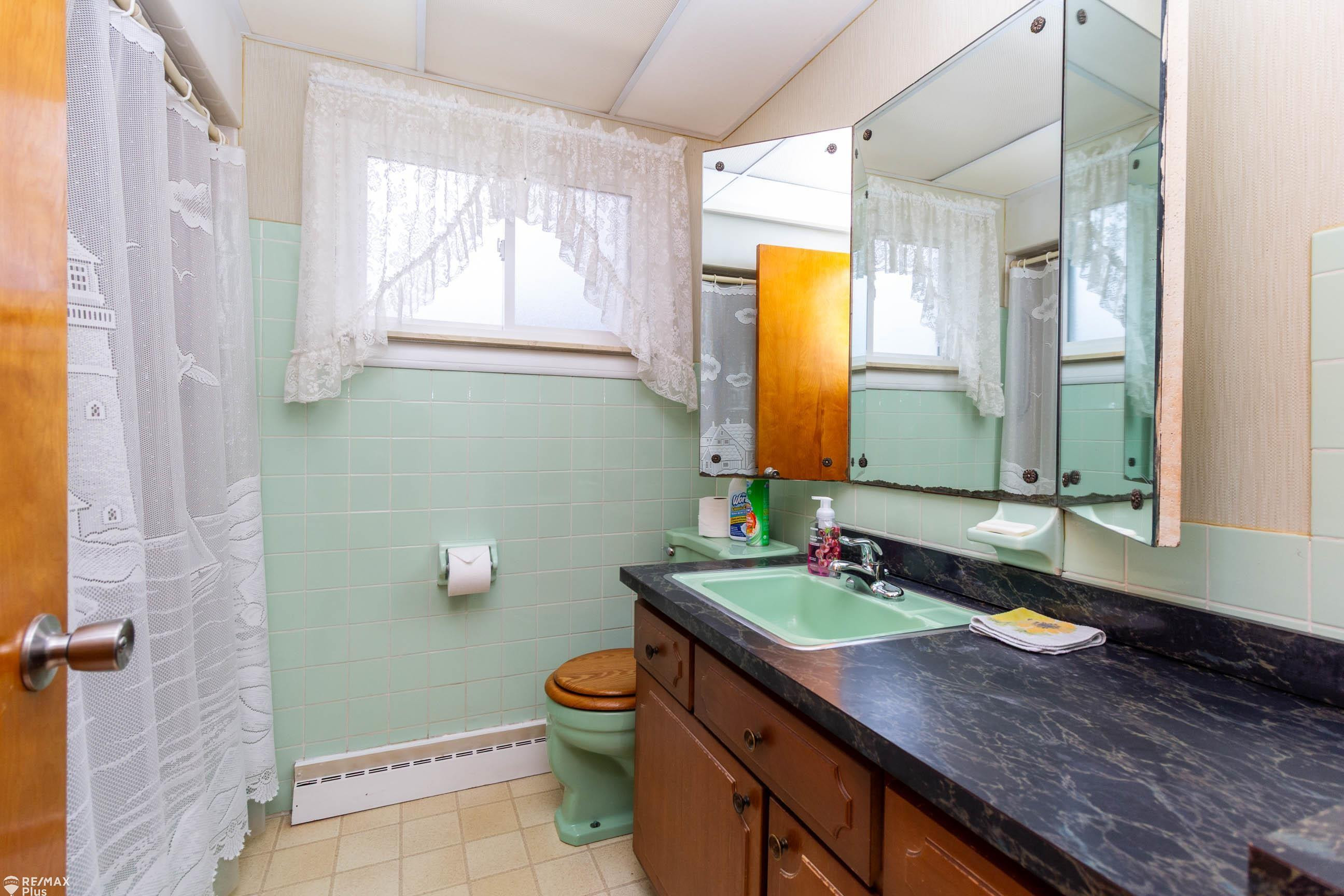 4374 Linda Street, Burton, MI 48509 — Photo 19