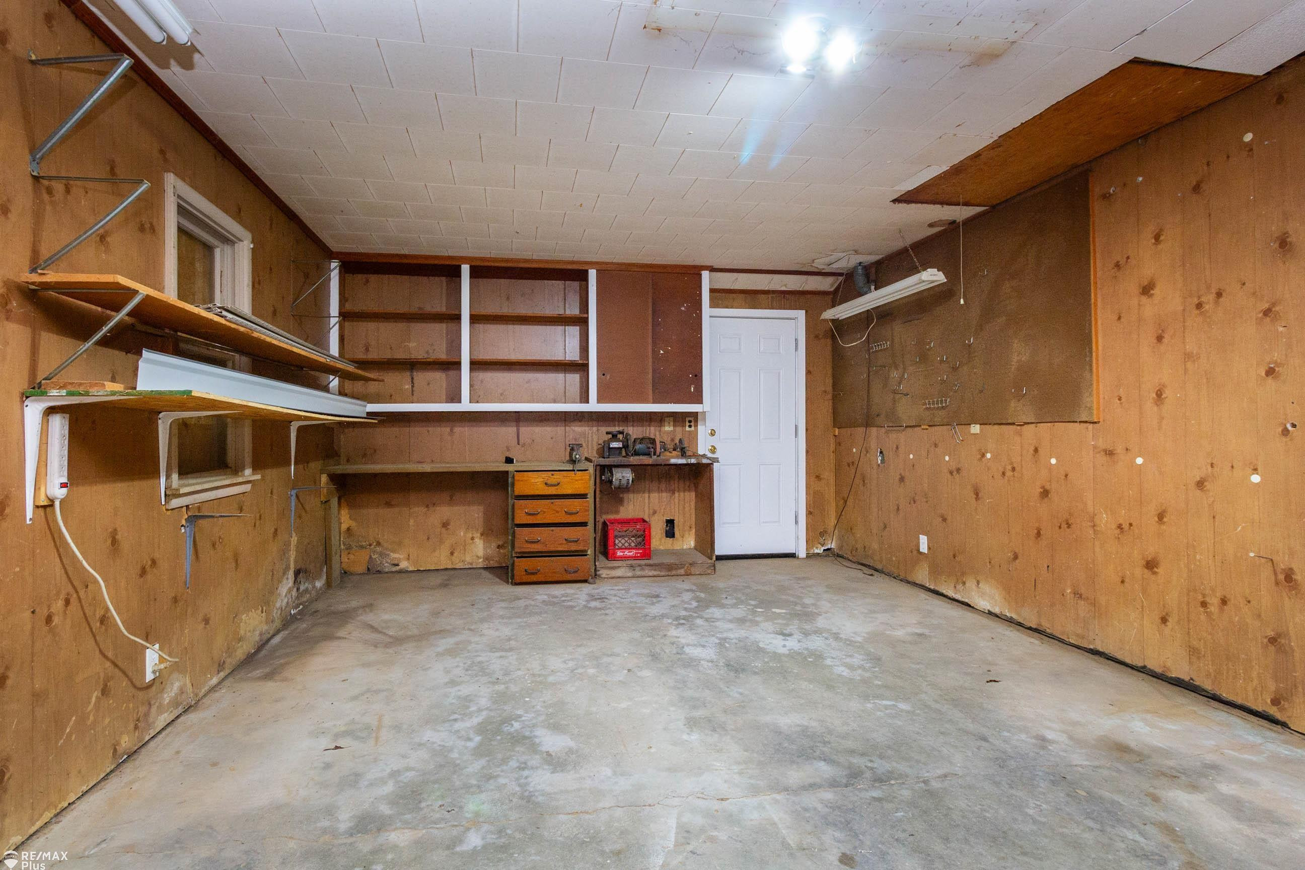 4374 Linda Street, Burton, MI 48509 — Photo 31