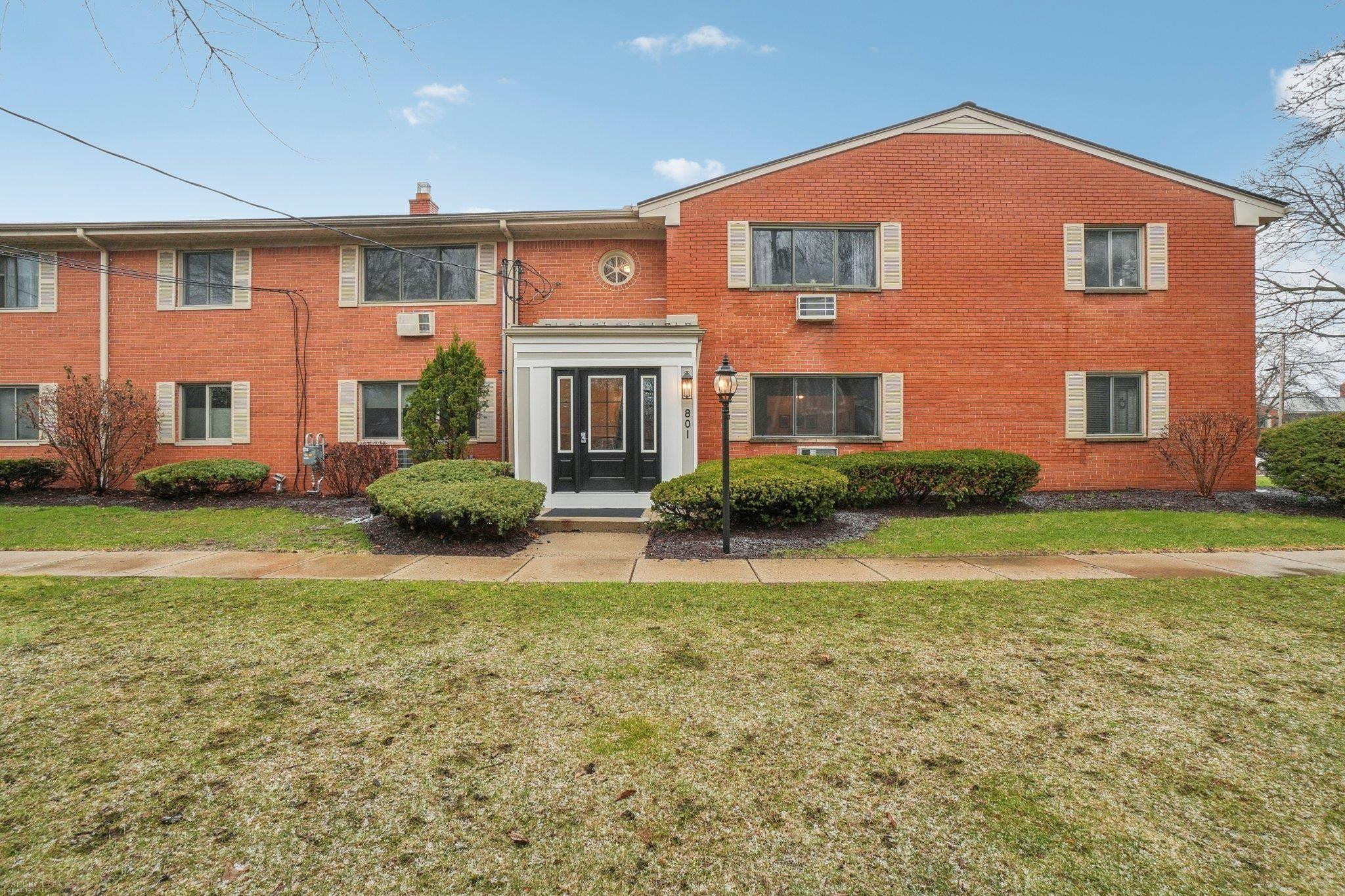 801 Plate Street, 208, Rochester, MI 48307 — Photo 2