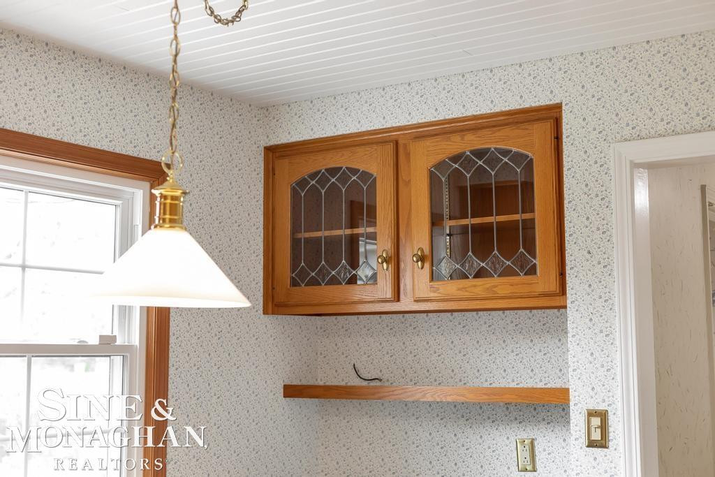 51 Roslyn Road, Grosse Pointe Shores, MI 48236 — Photo 15