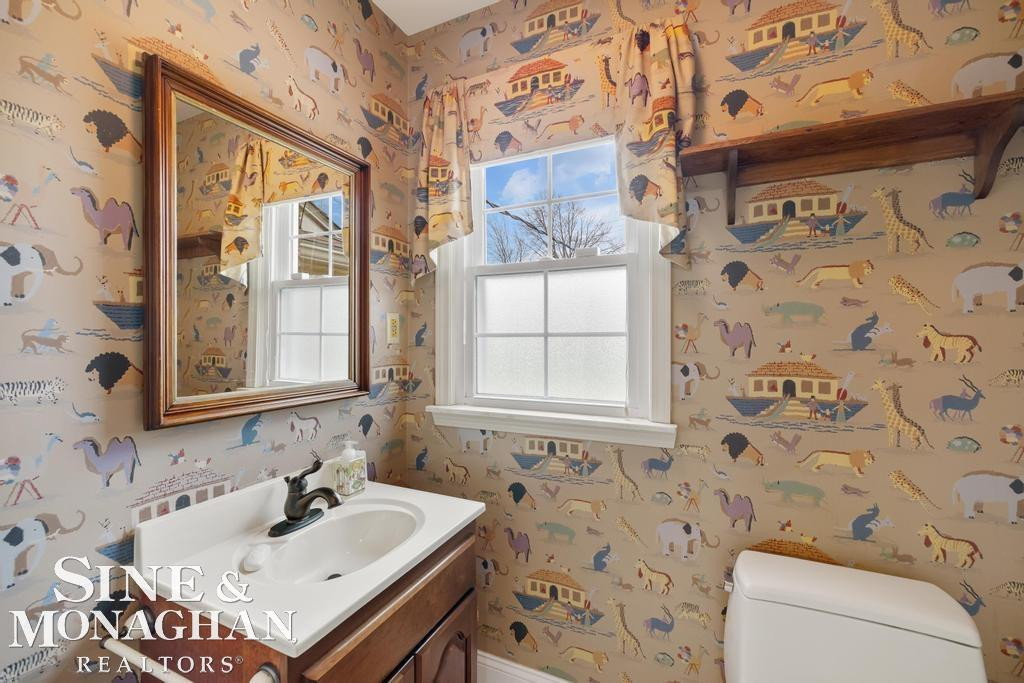 51 Roslyn Road, Grosse Pointe Shores, MI 48236 — Photo 22