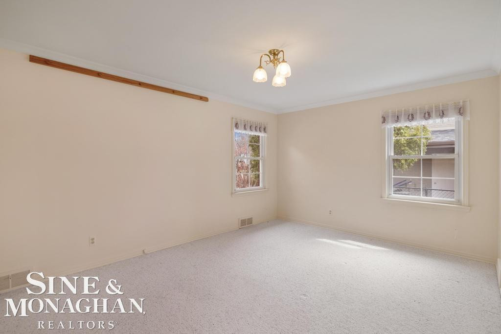 51 Roslyn Road, Grosse Pointe Shores, MI 48236 — Photo 26