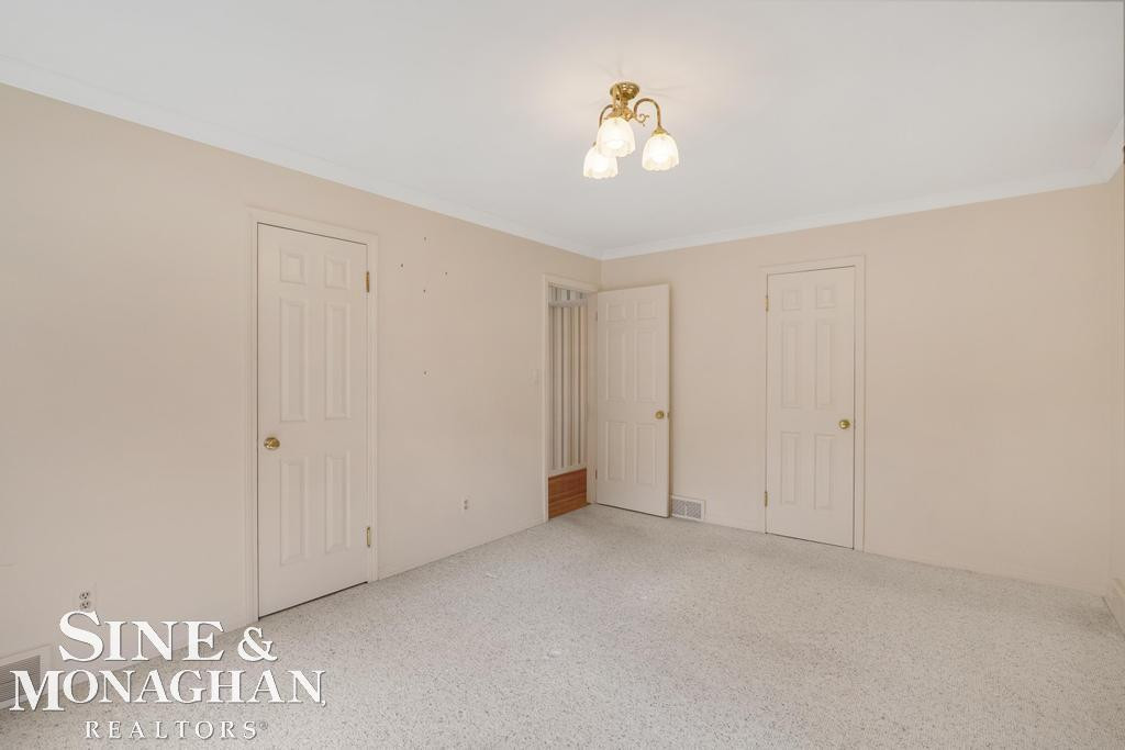 51 Roslyn Road, Grosse Pointe Shores, MI 48236 — Photo 27