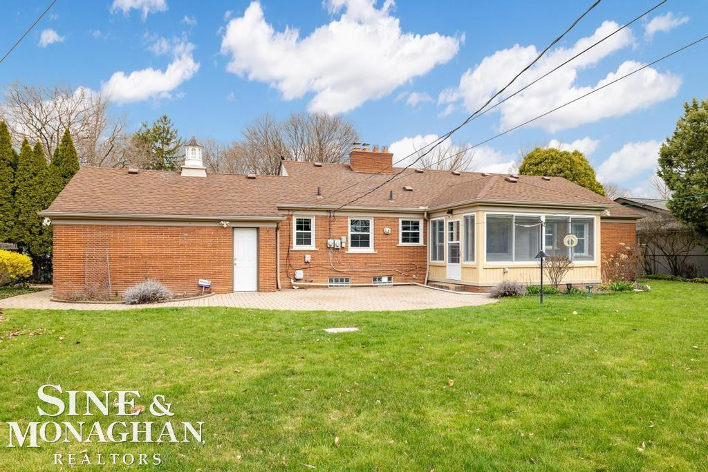 51 Roslyn Road, Grosse Pointe Shores, MI 48236 — Photo 39