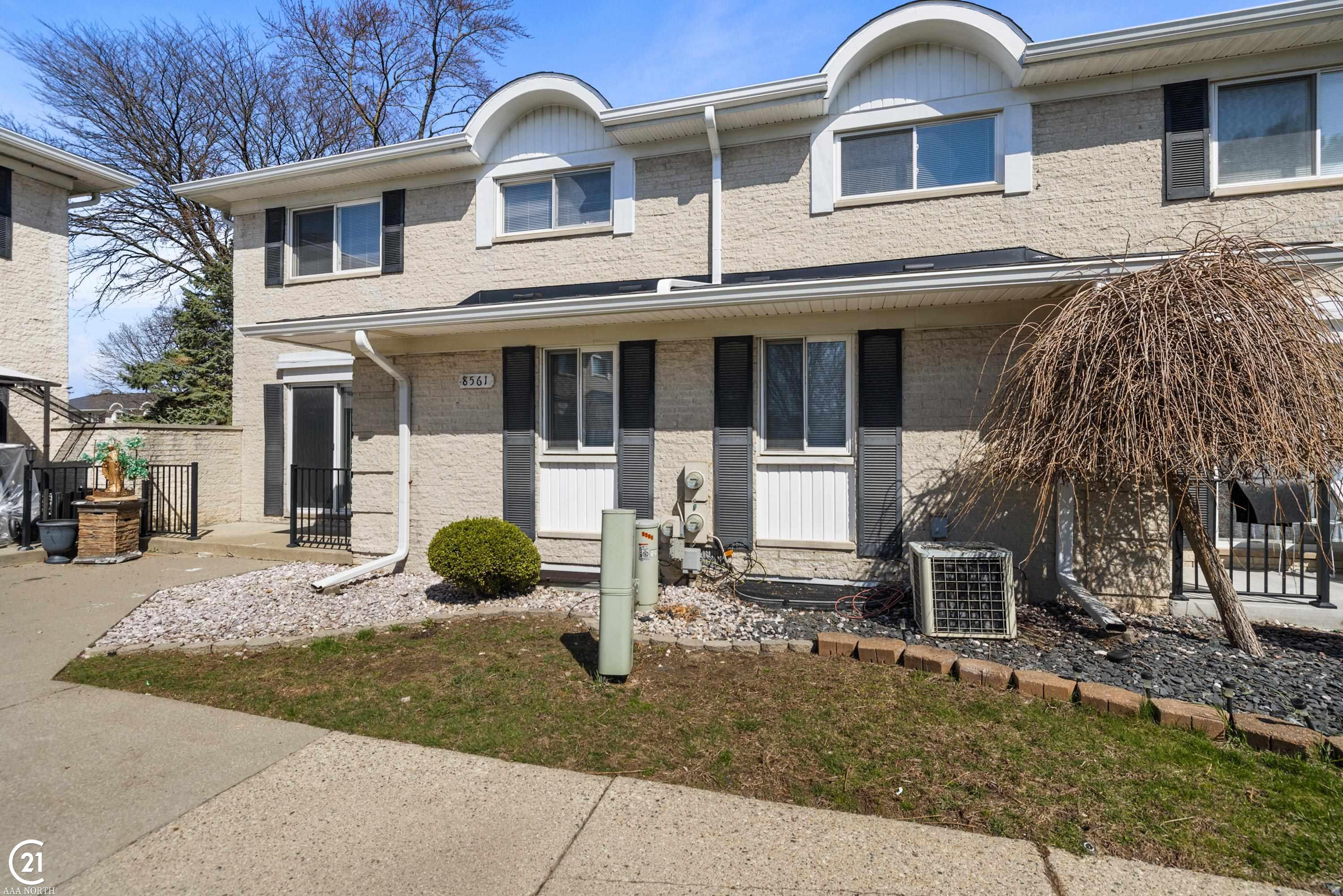 8561 Winchester Drive, Sterling Heights, MI 48313 — Photo 4