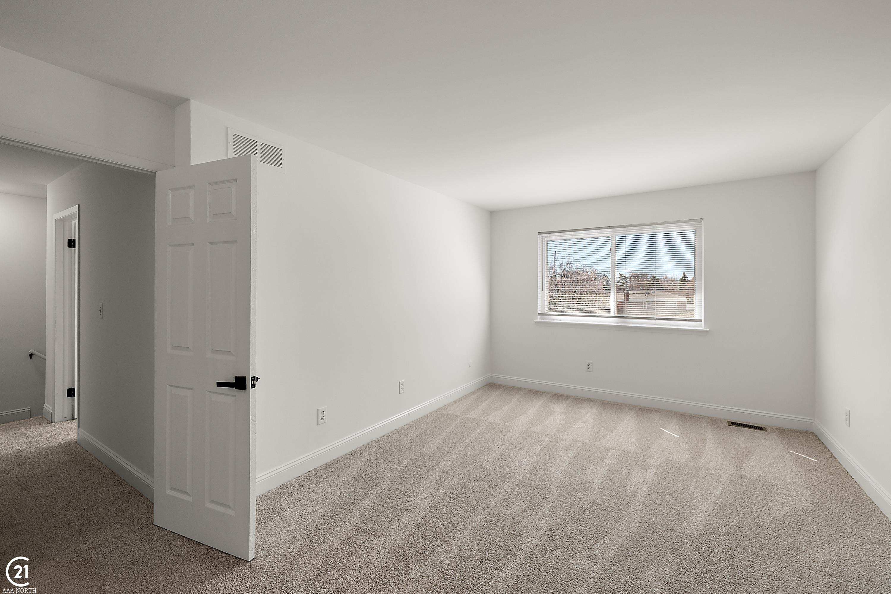 8561 Winchester Drive, Sterling Heights, MI 48313 — Photo 28