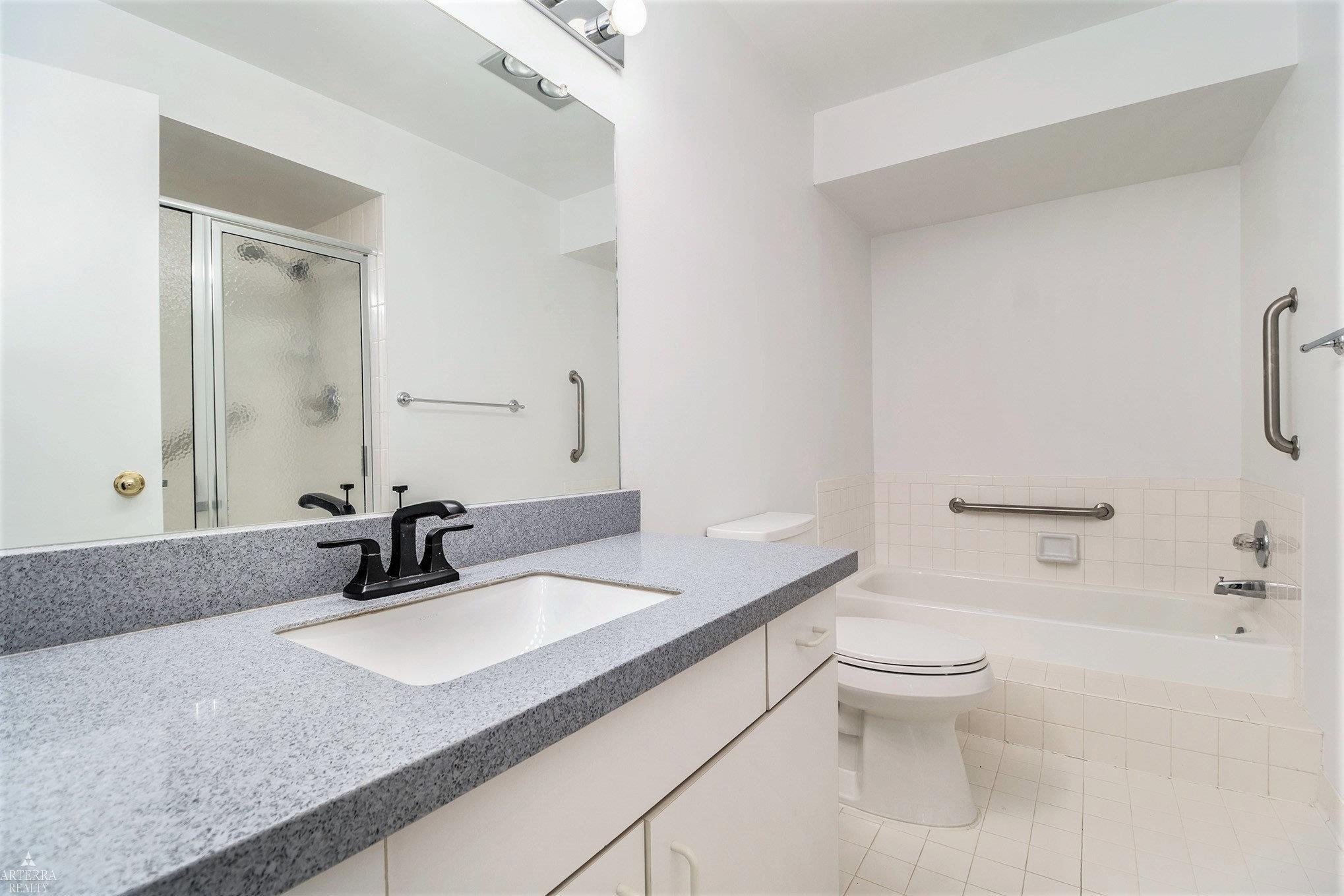 36983 DARTMOOR Drive, #74, Farmington Hills, MI 48331 — Photo 25
