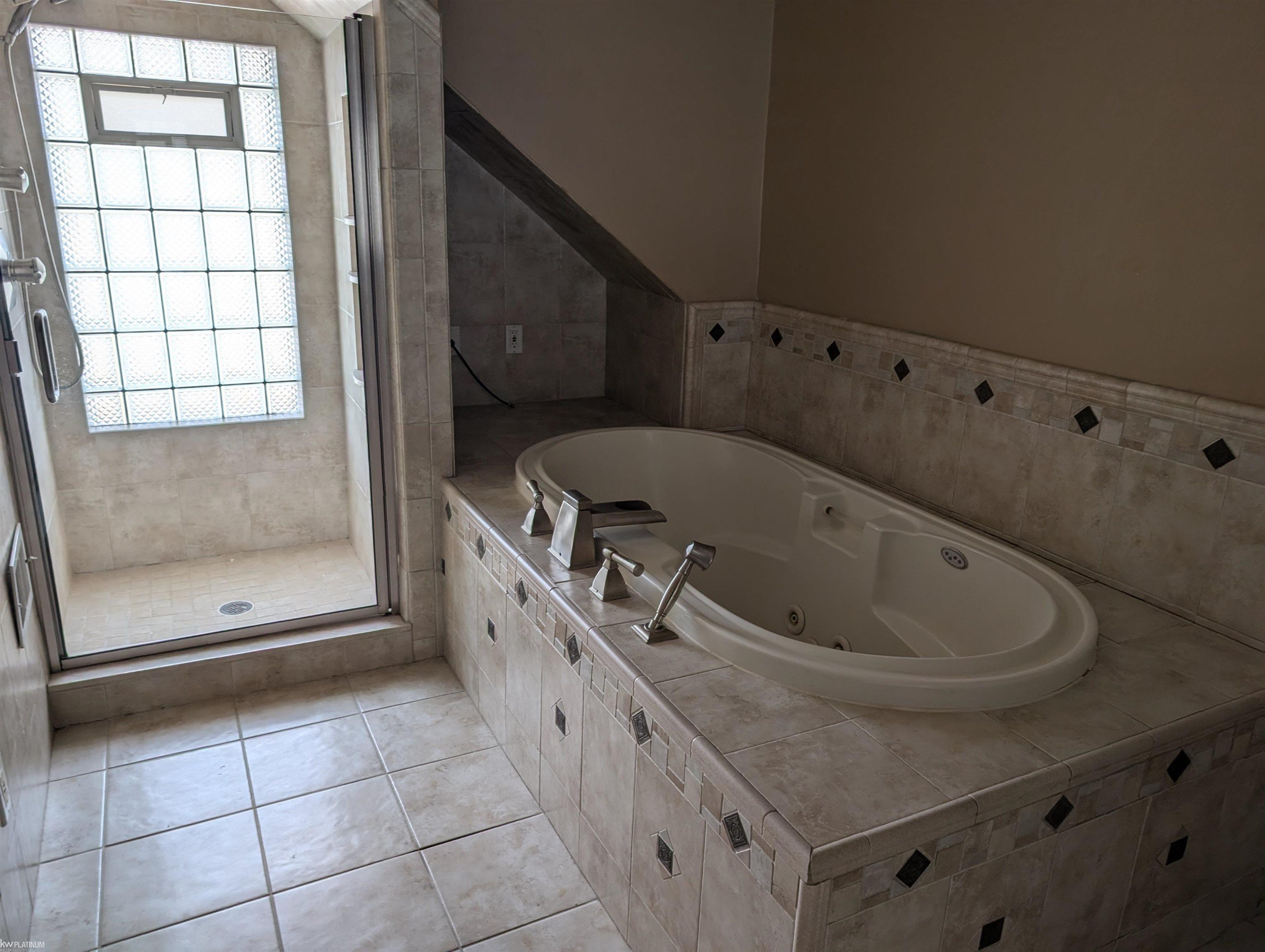 9935 Dixie Highway, MI — Photo 32