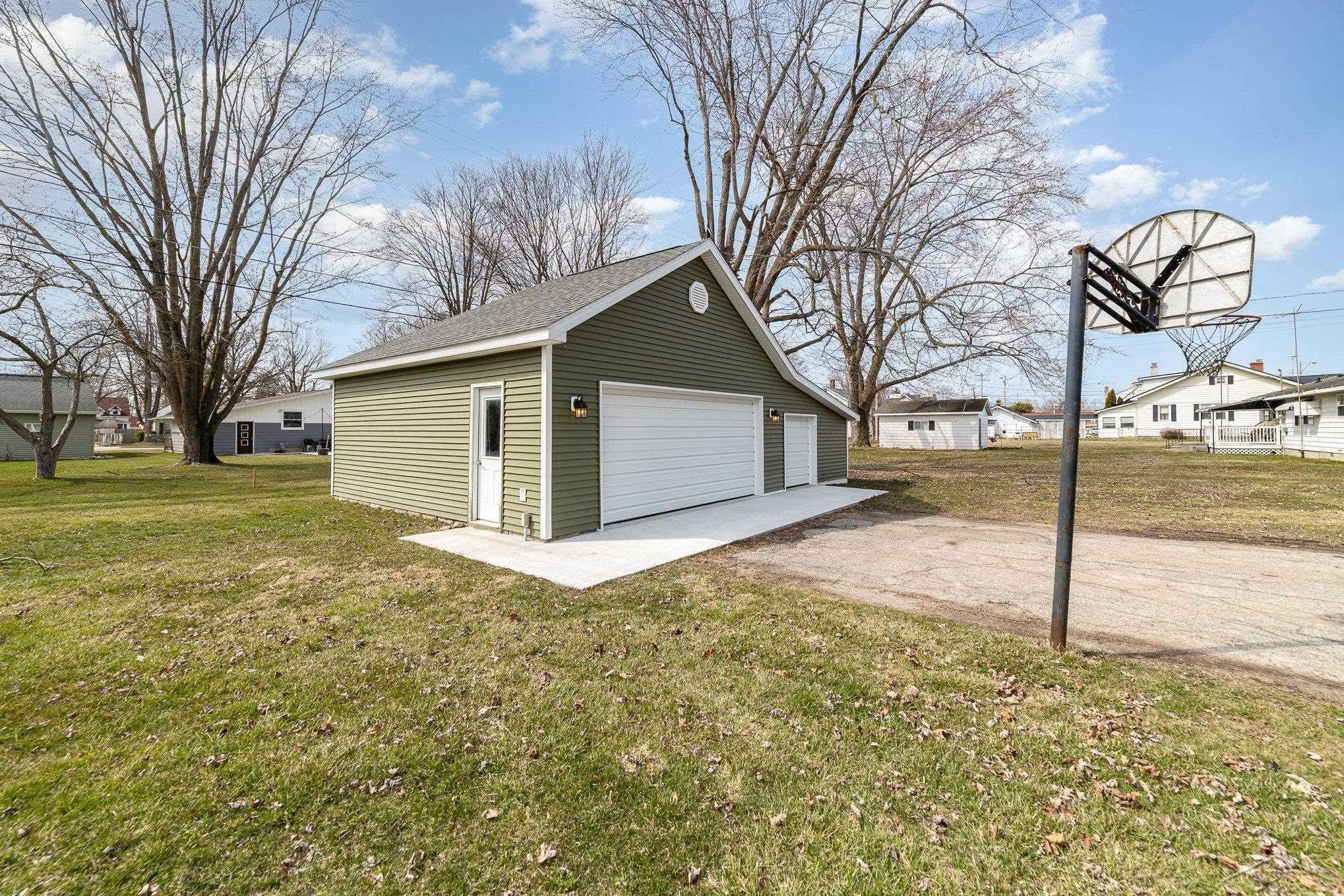 118 S Front Street, Standish, MI 48658 — Photo 26