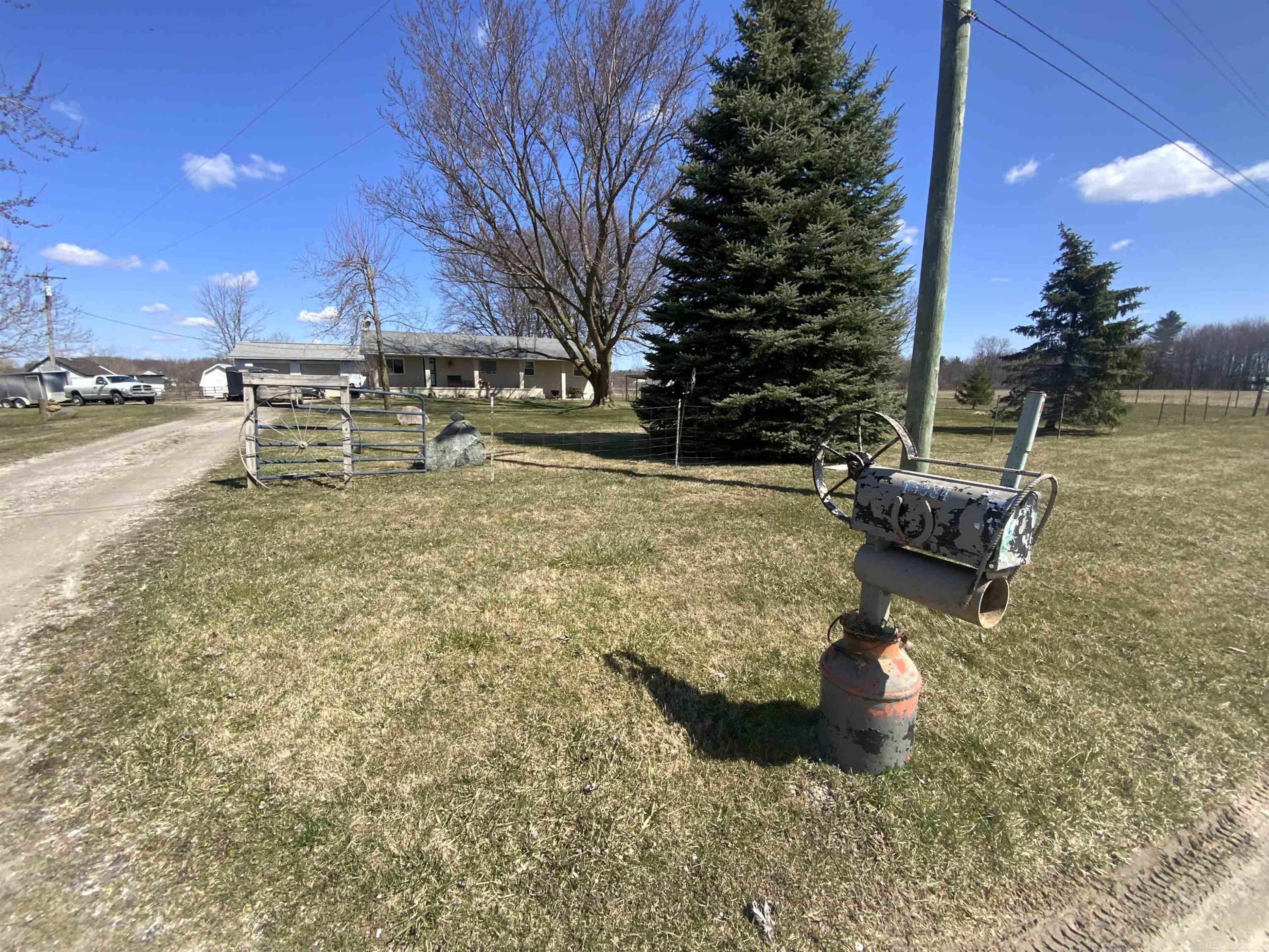 15984 Bryce Road, Capac, MI 48014 — Photo 35