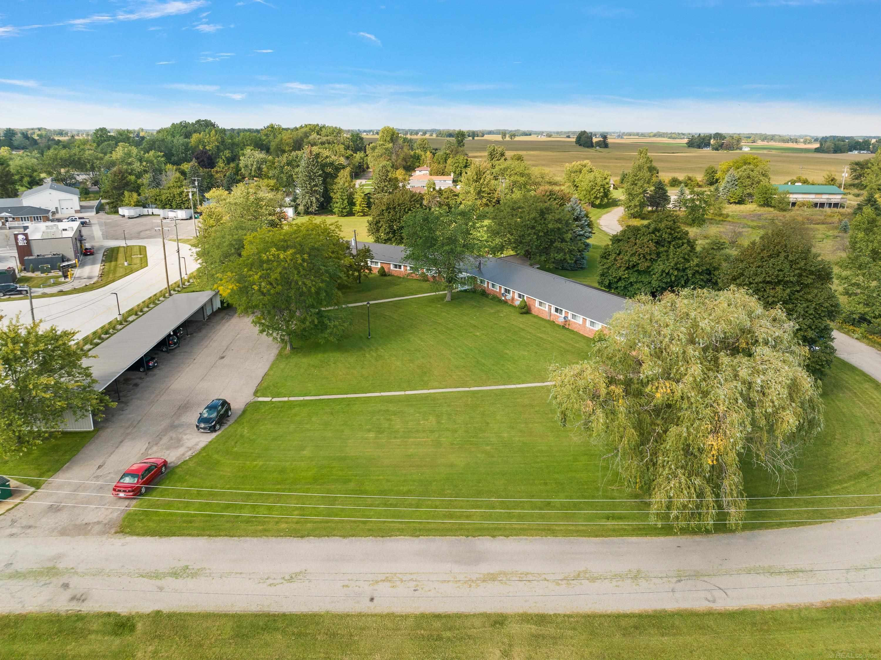 2736 Golf Course Drive - Photo 2