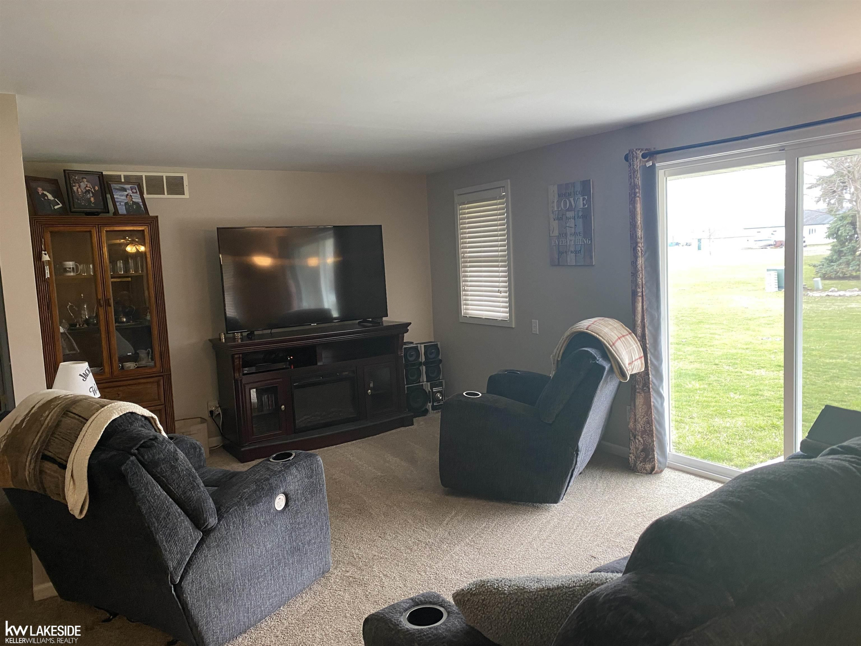 200 E Bay Street, Sebewaing, MI 48759 — Photo 2