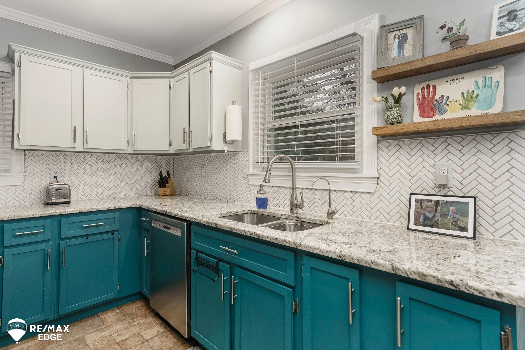 308 Oakland Street, Holly, MI 48442 — Photo 18