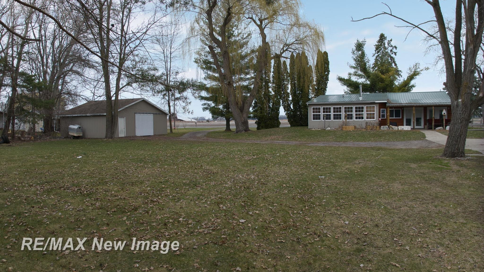 1435 W Fry Road, Burt, MI 48417 — Photo 31