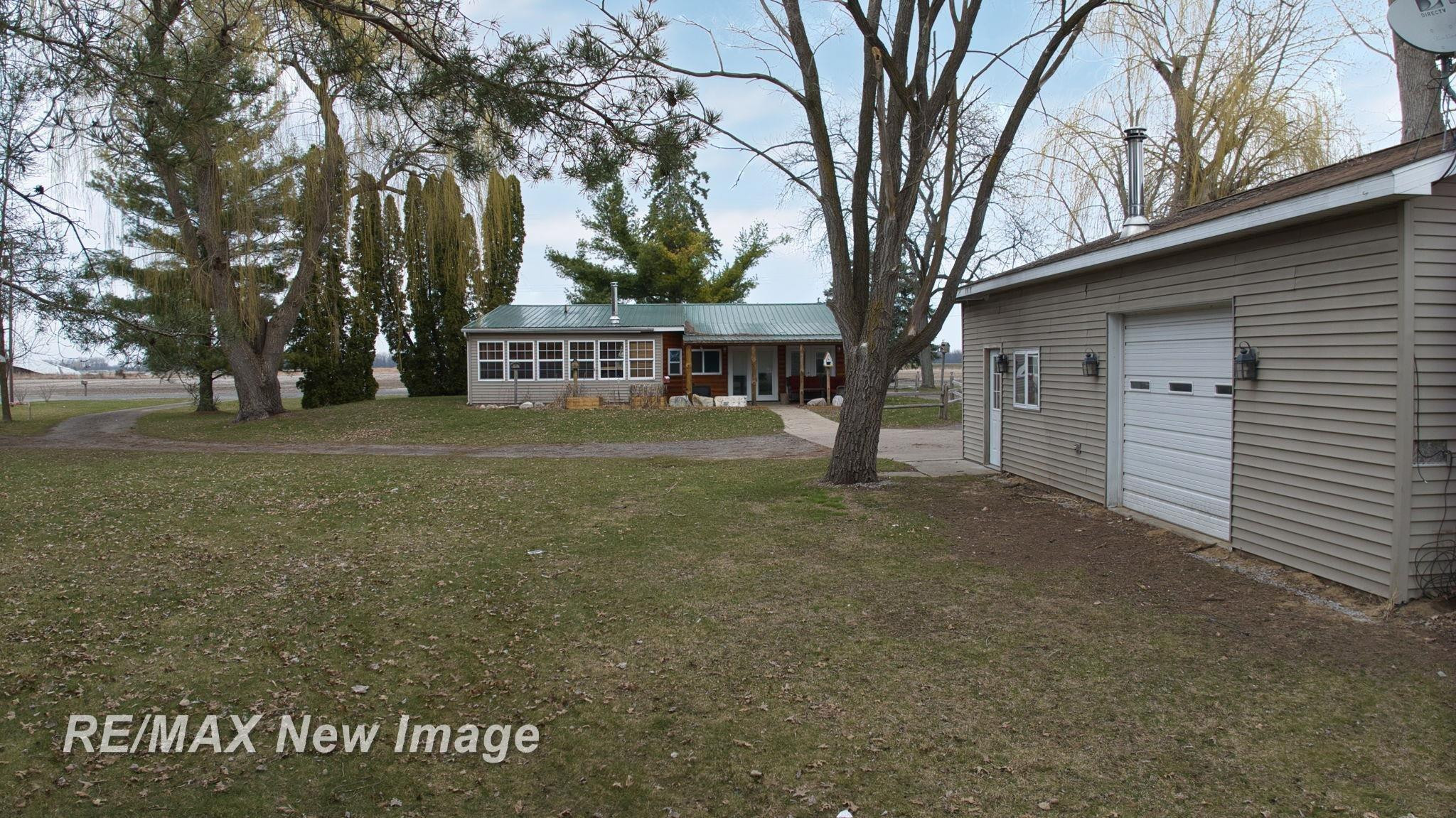 1435 W Fry Road, Burt, MI 48417 — Photo 32