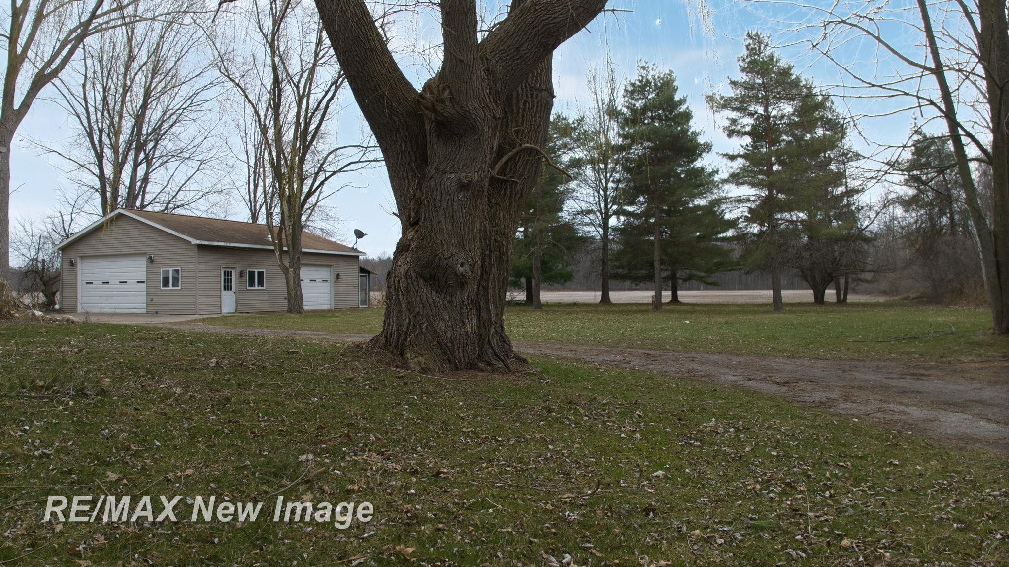 1435 W Fry Road, Burt, MI 48417 — Photo 53
