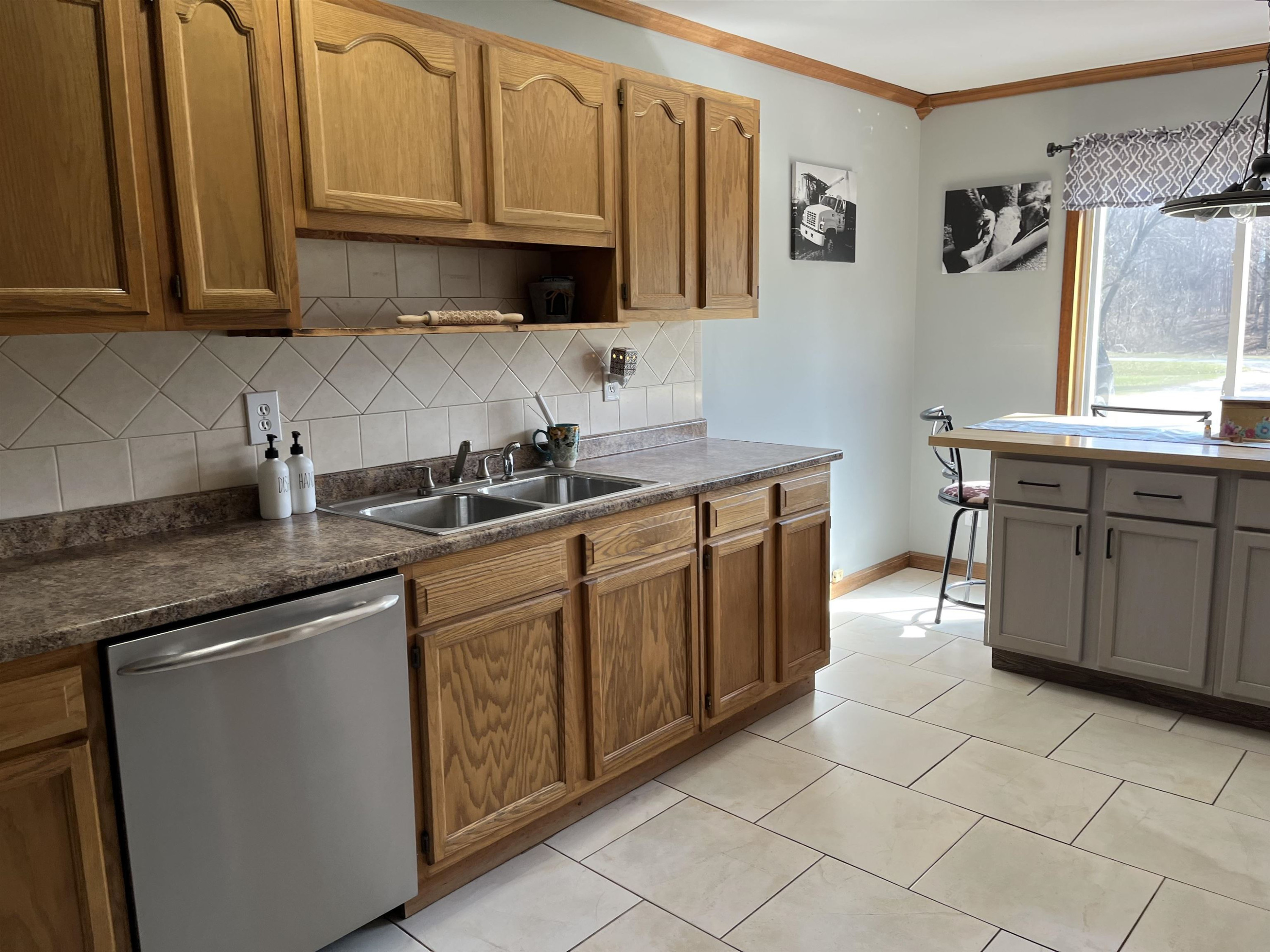 13942 Litchfield Road, Montrose, MI 48457 — Photo 2