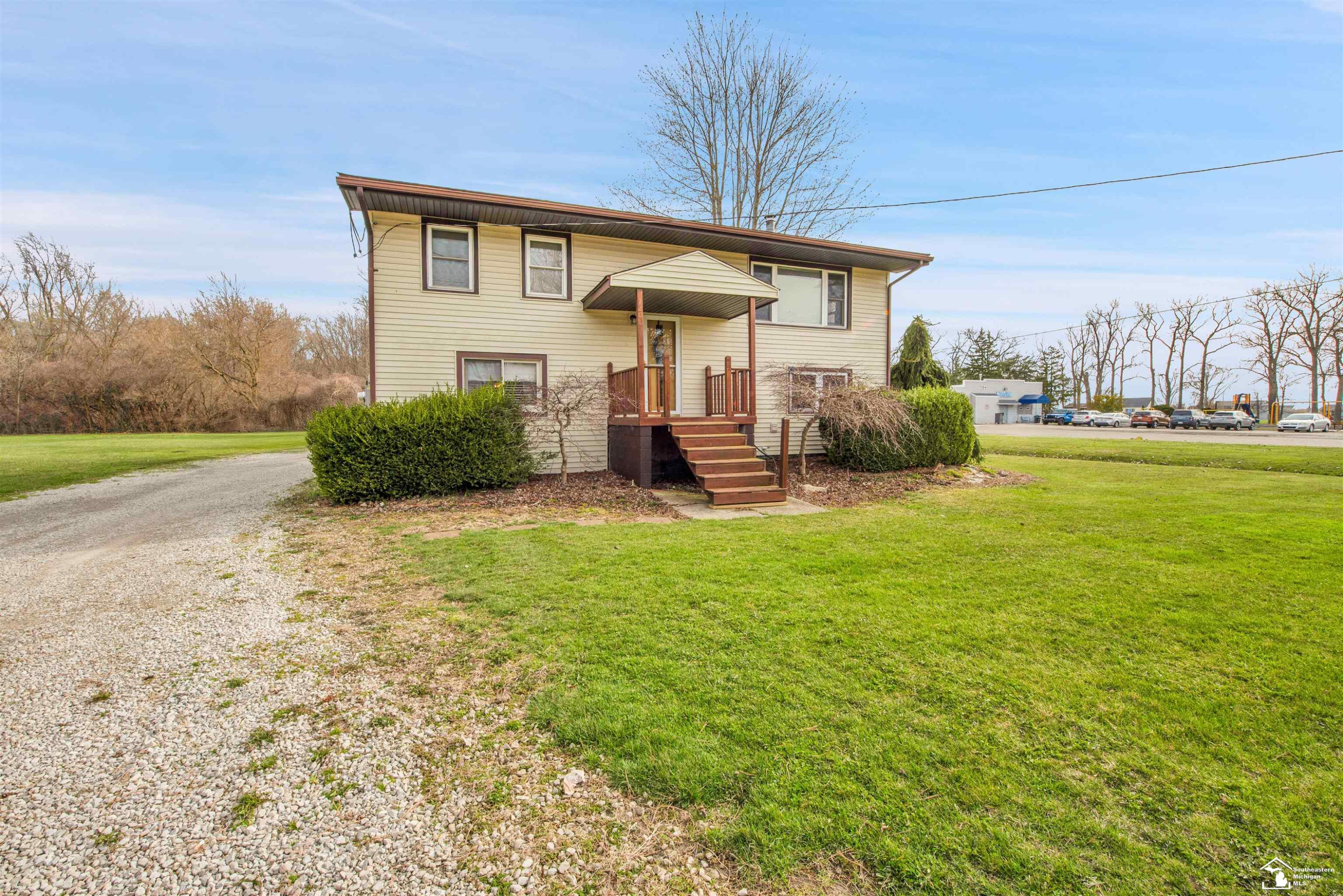 7208 Lakeview Boulevard, Monroe, MI 48166 — Photo 3