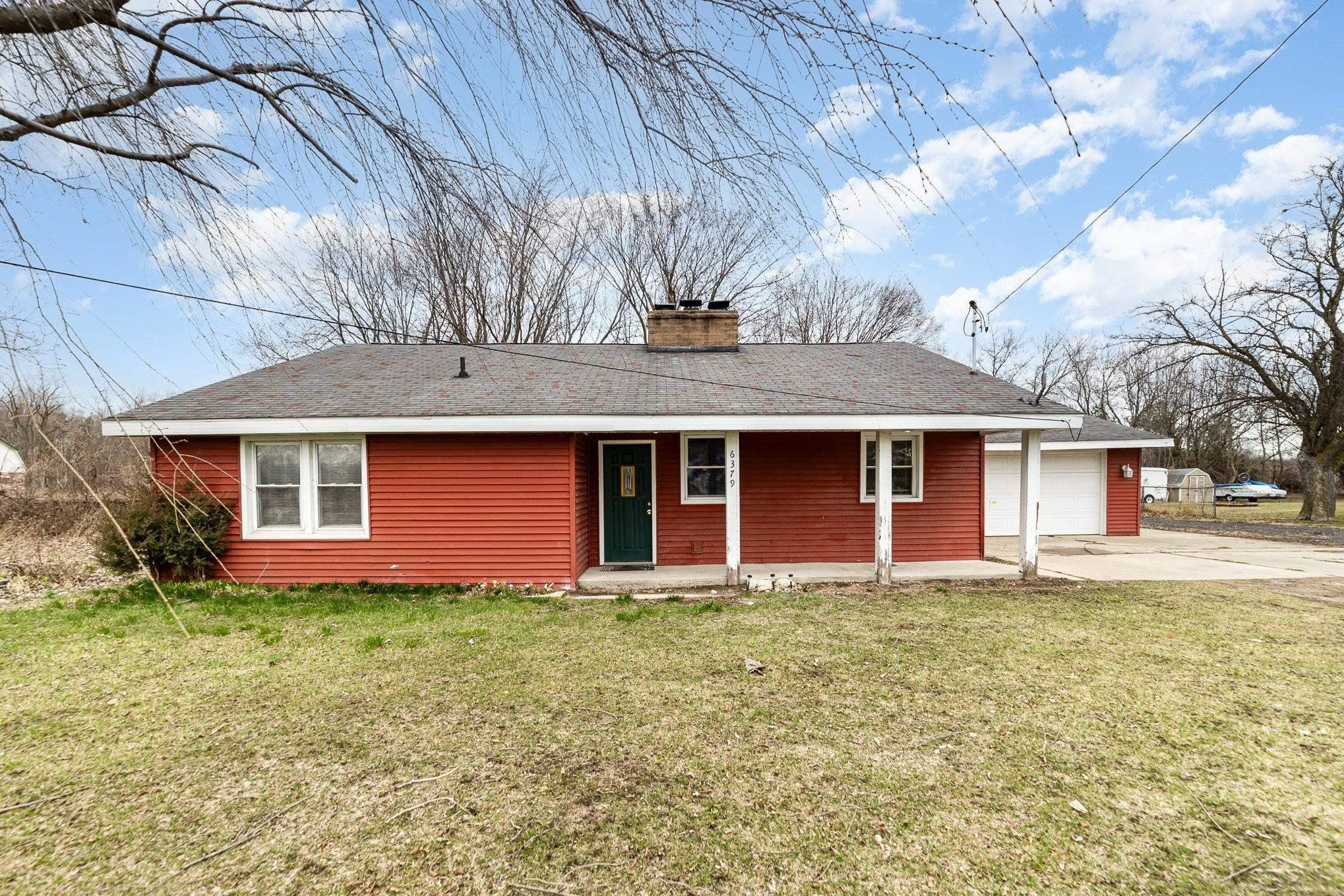 6379 E Birch Run Road, Birch Run, MI 48415 — front exterior