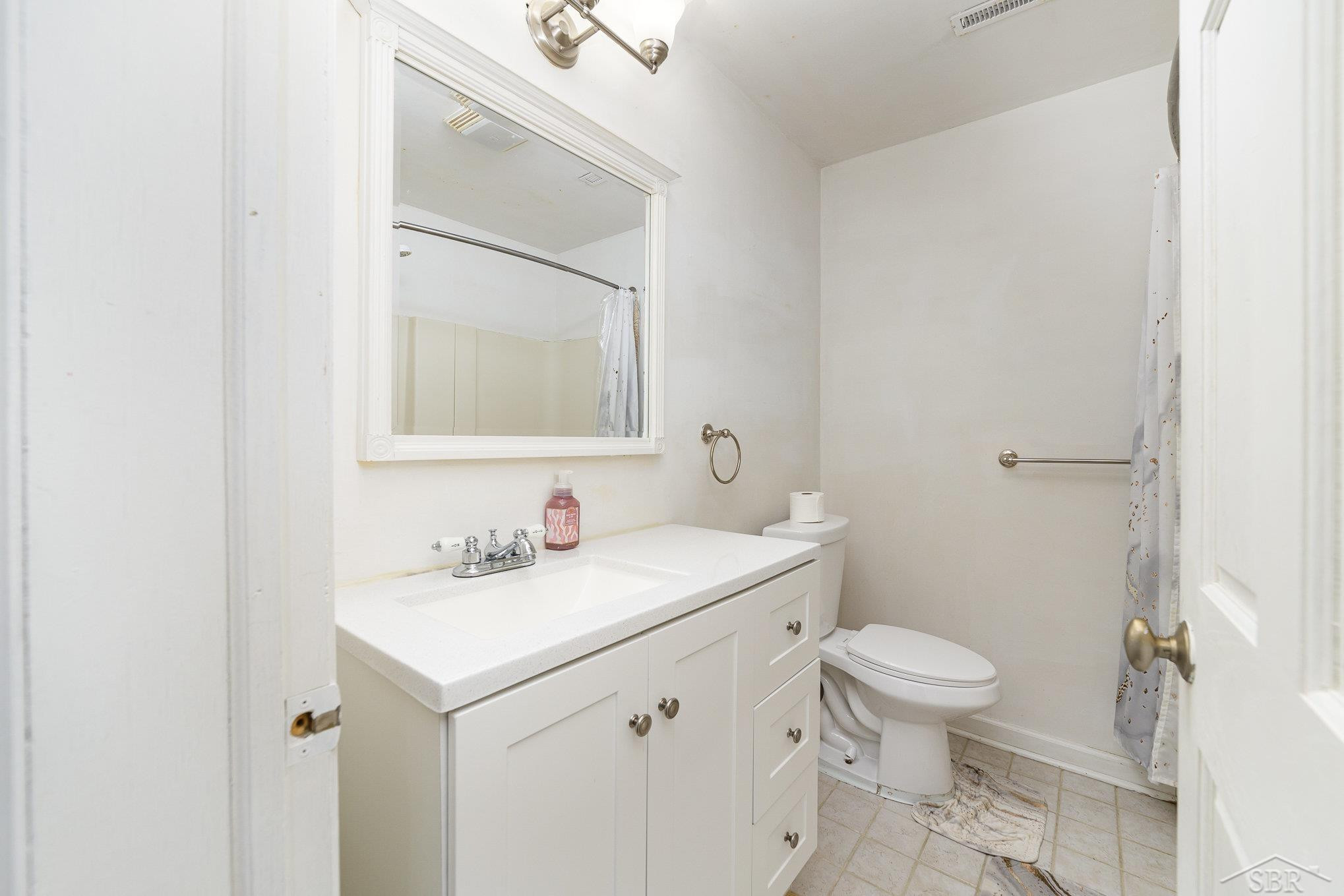 6379 E Birch Run Road, Birch Run, MI 48415 — Photo 17