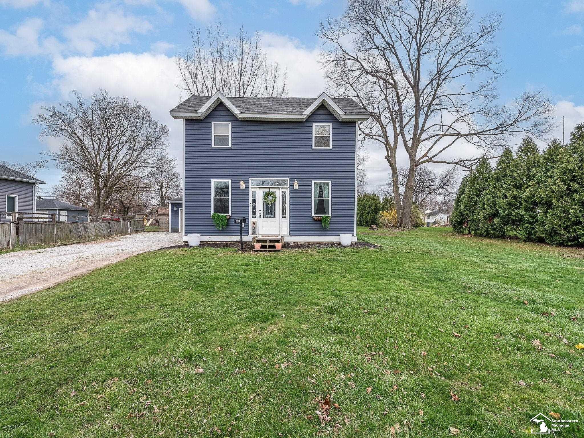 531 Toledo Street, Dundee, MI 48131 — front exterior