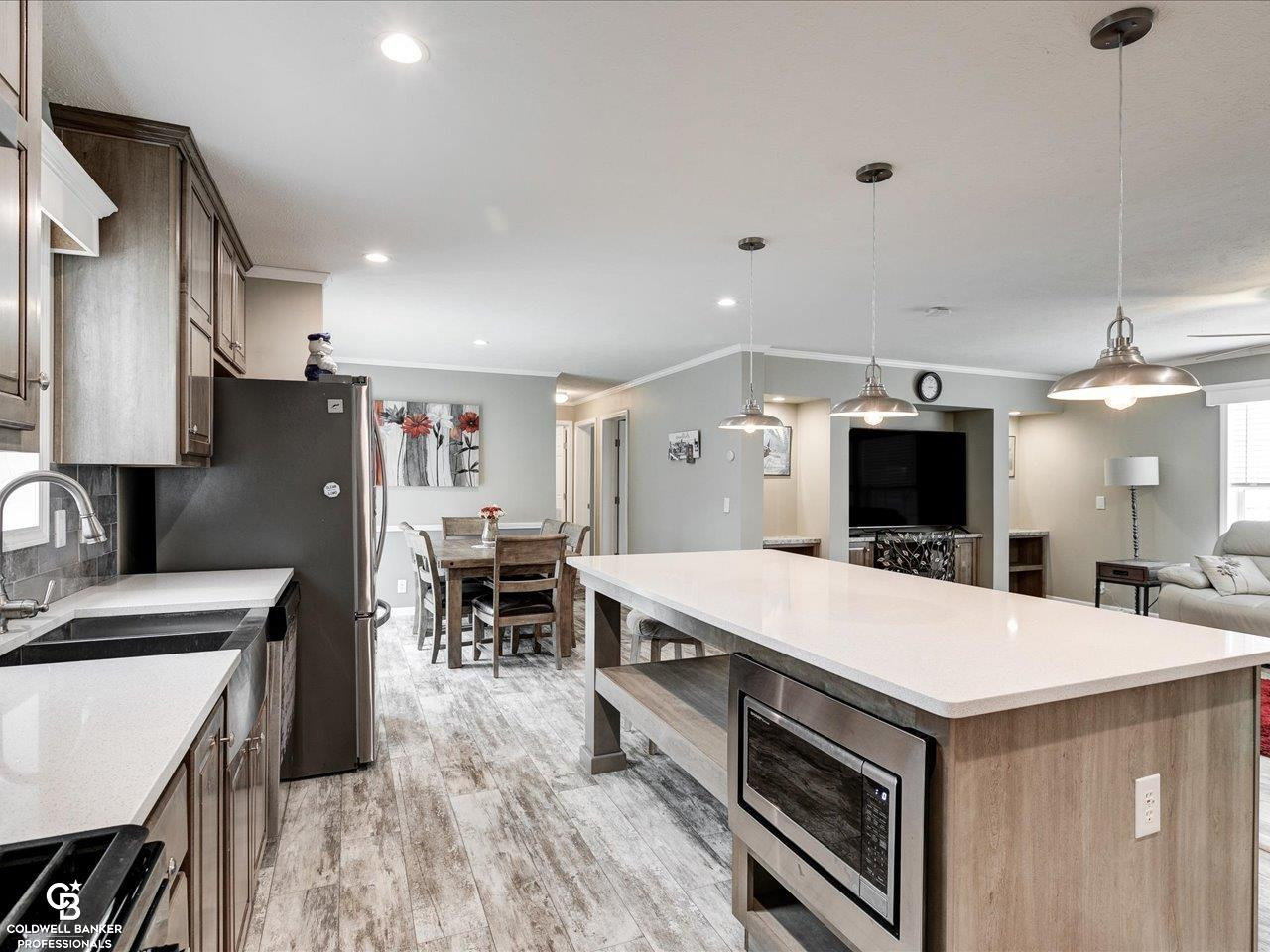 10607 Lyons Court, MI — Photo 10