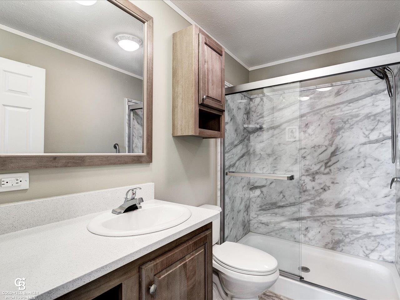 10607 Lyons Court, MI — Photo 20