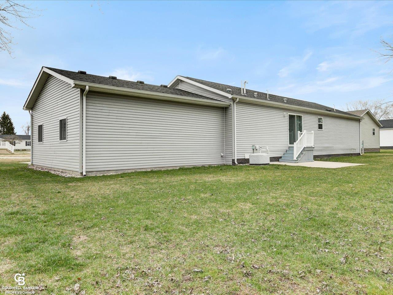 10607 Lyons Court, MI — Photo 24