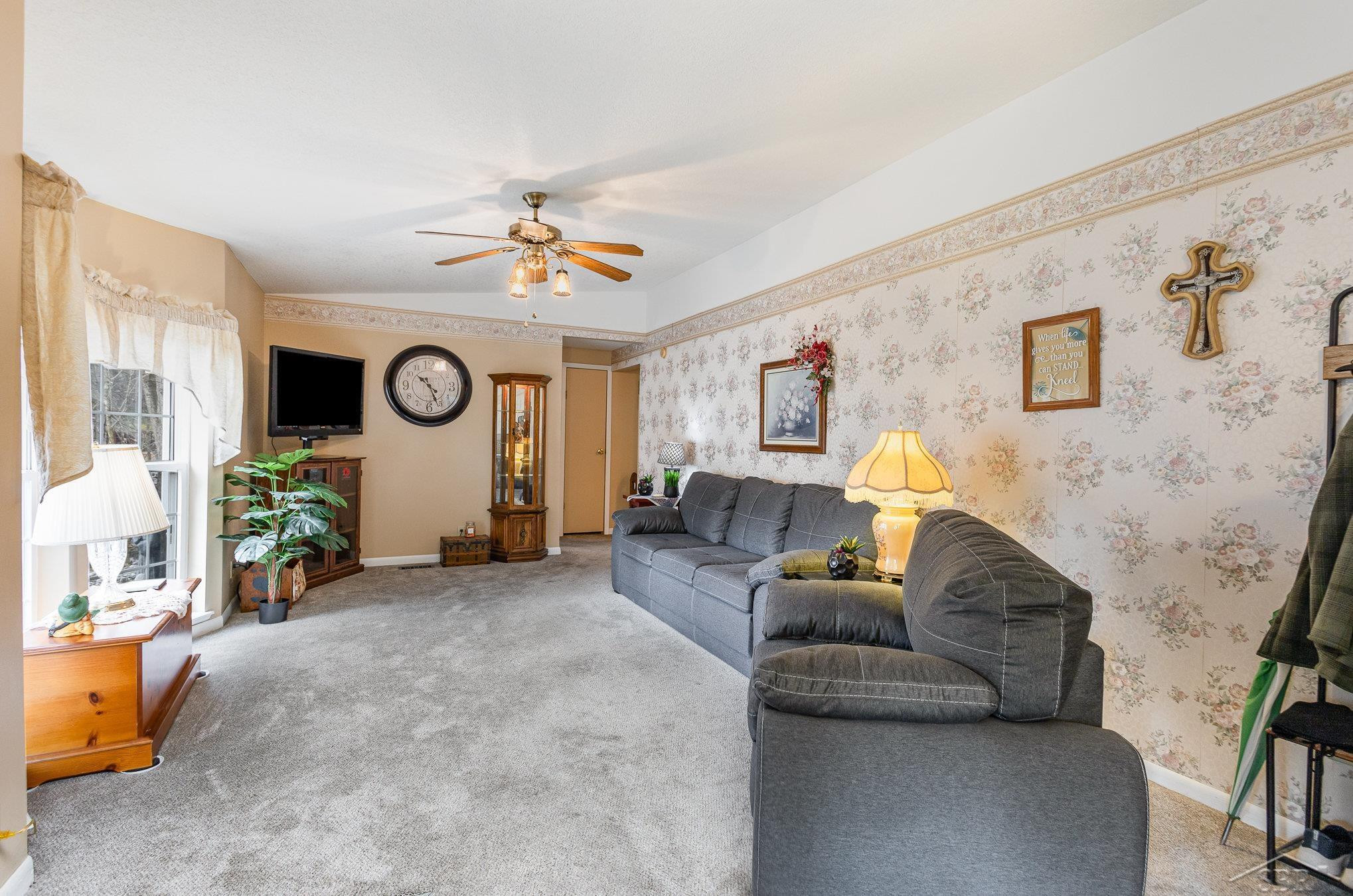 804 W Sand Beach Drive, Sanford, MI 48657 — Photo 4
