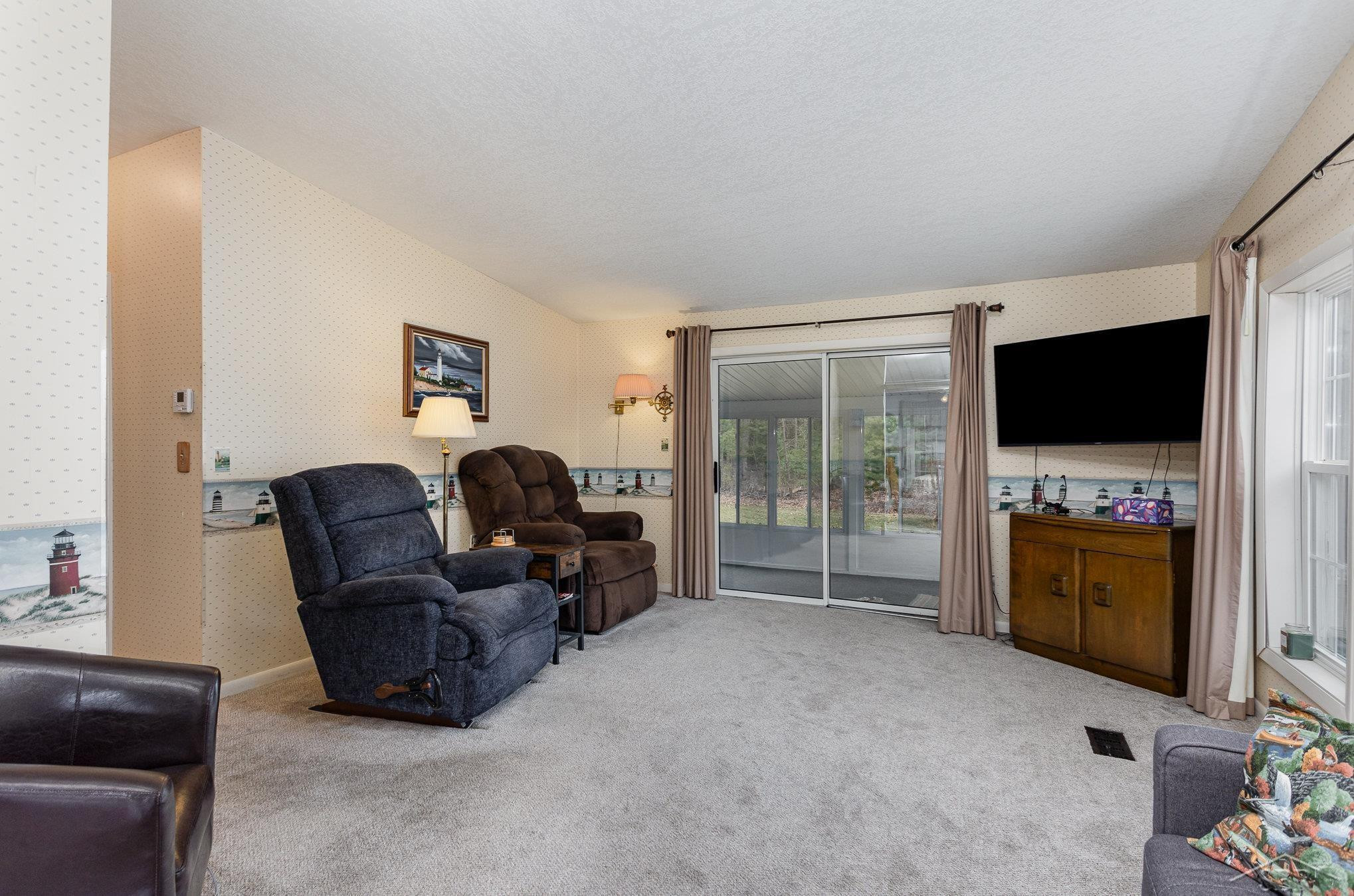 804 W Sand Beach Drive, Sanford, MI 48657 — Photo 12