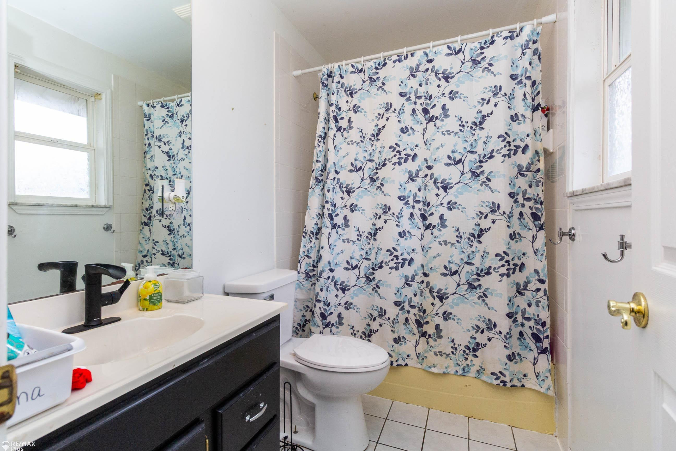 5027 Knapp Drive, Flint, MI 48506 — Photo 18
