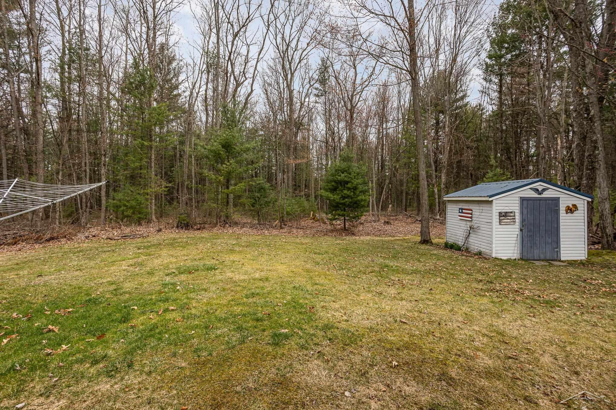 804 W Sand Beach Drive, Sanford, MI 48657 — Photo 26