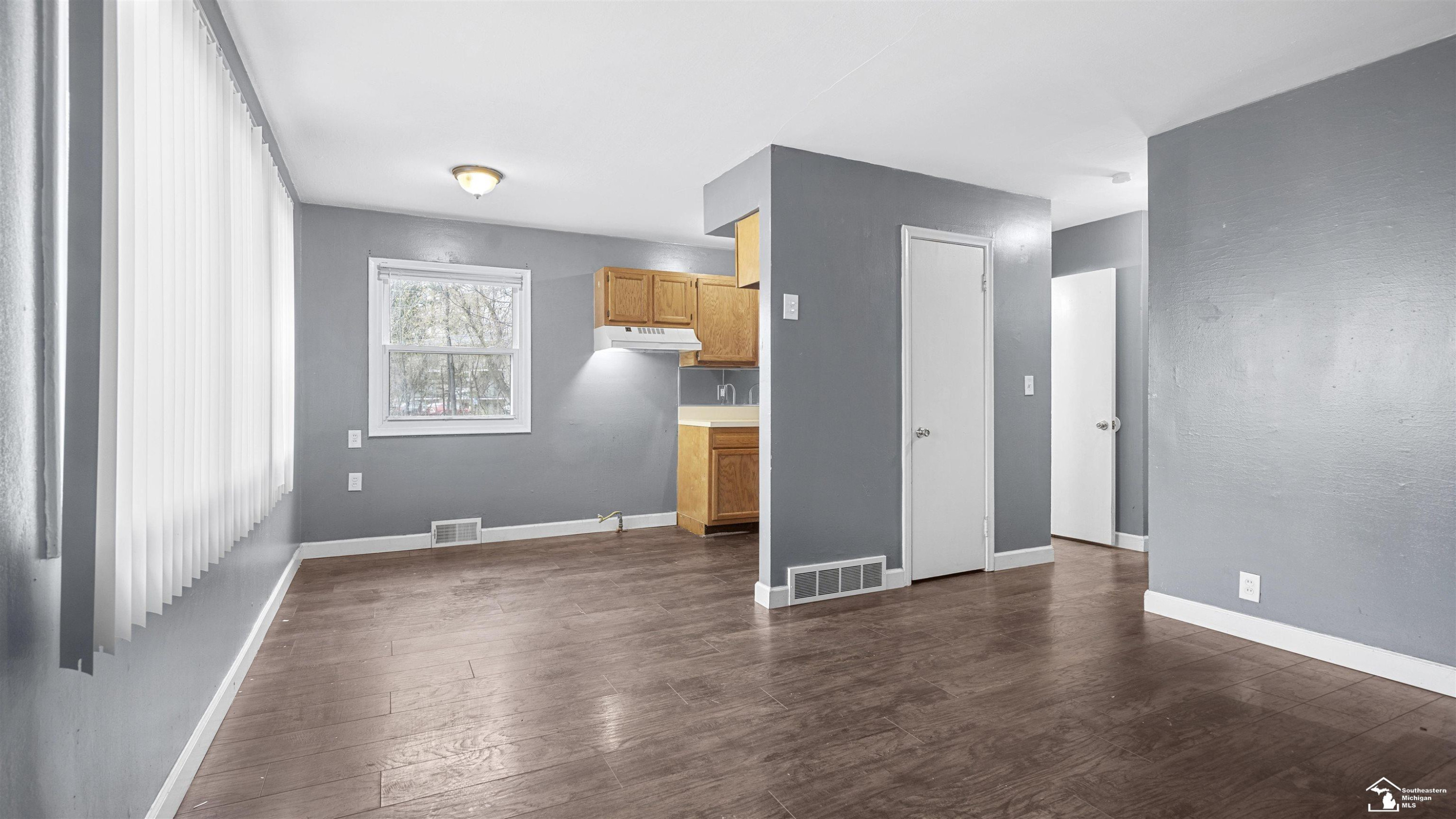 2574 Steiber Street, Westland, MI 48186 — Photo 4