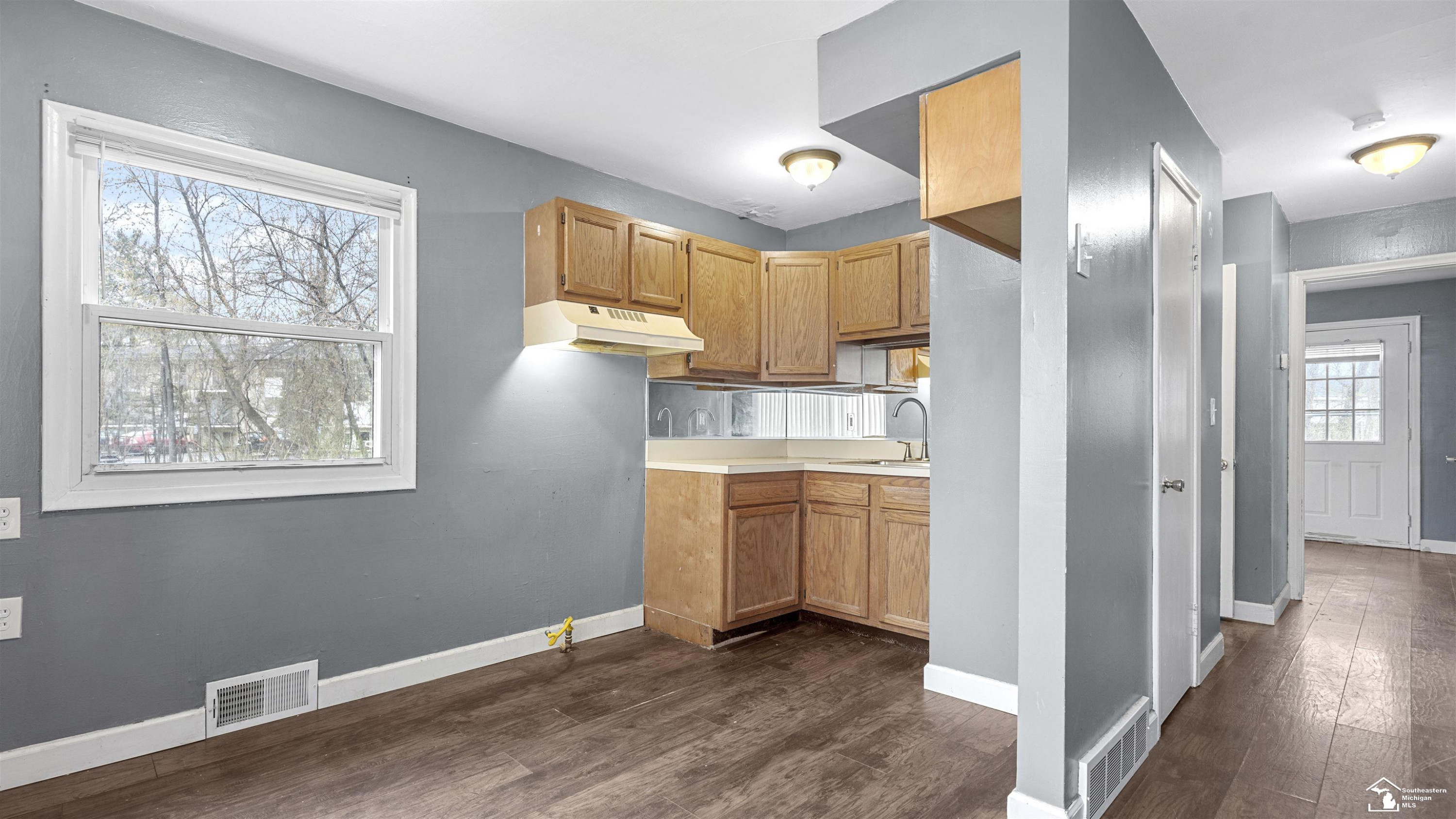 2574 Steiber Street, Westland, MI 48186 — Photo 7