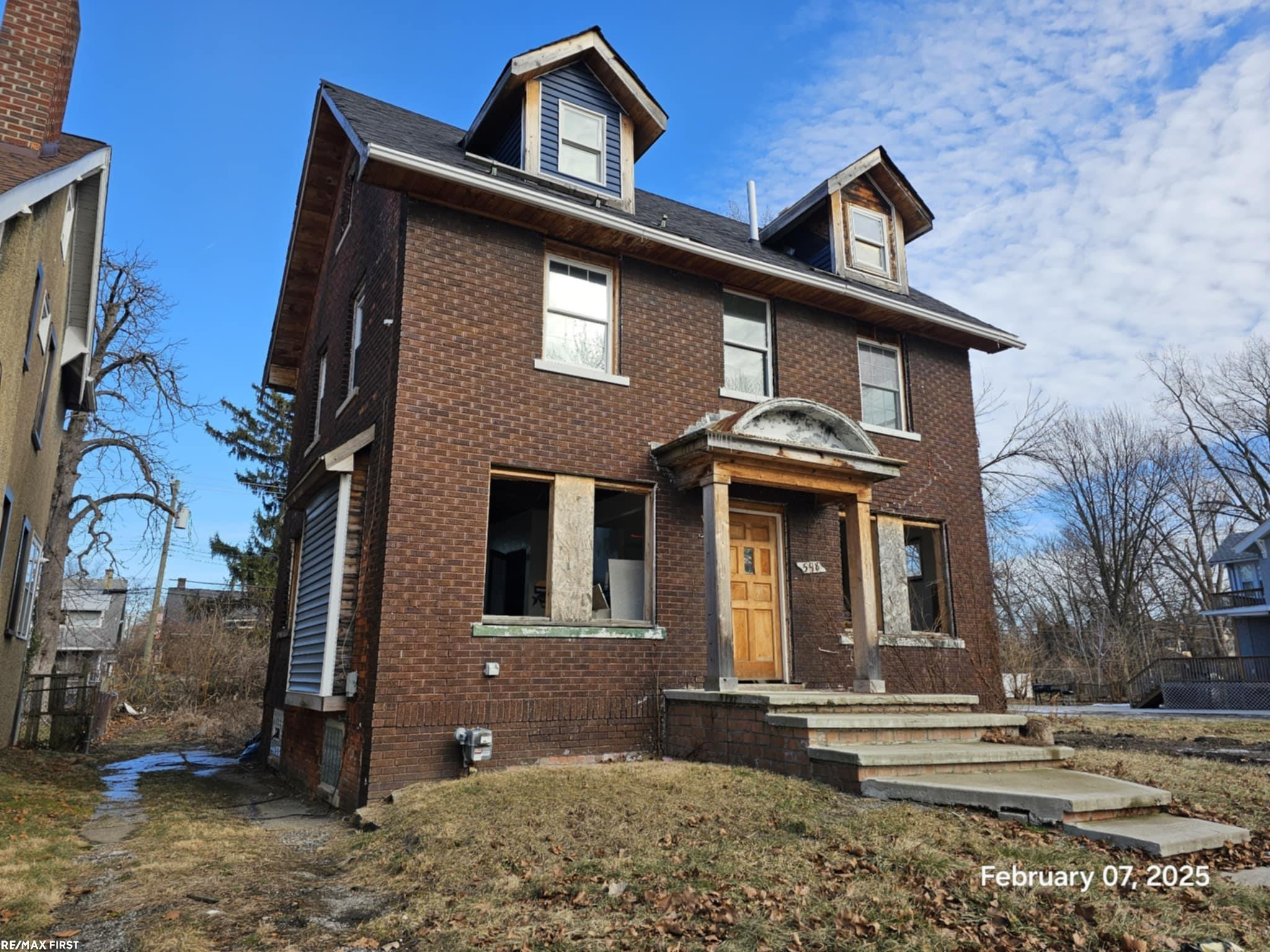 598 Lakewood Street, Detroit, MI 48215 — front exterior