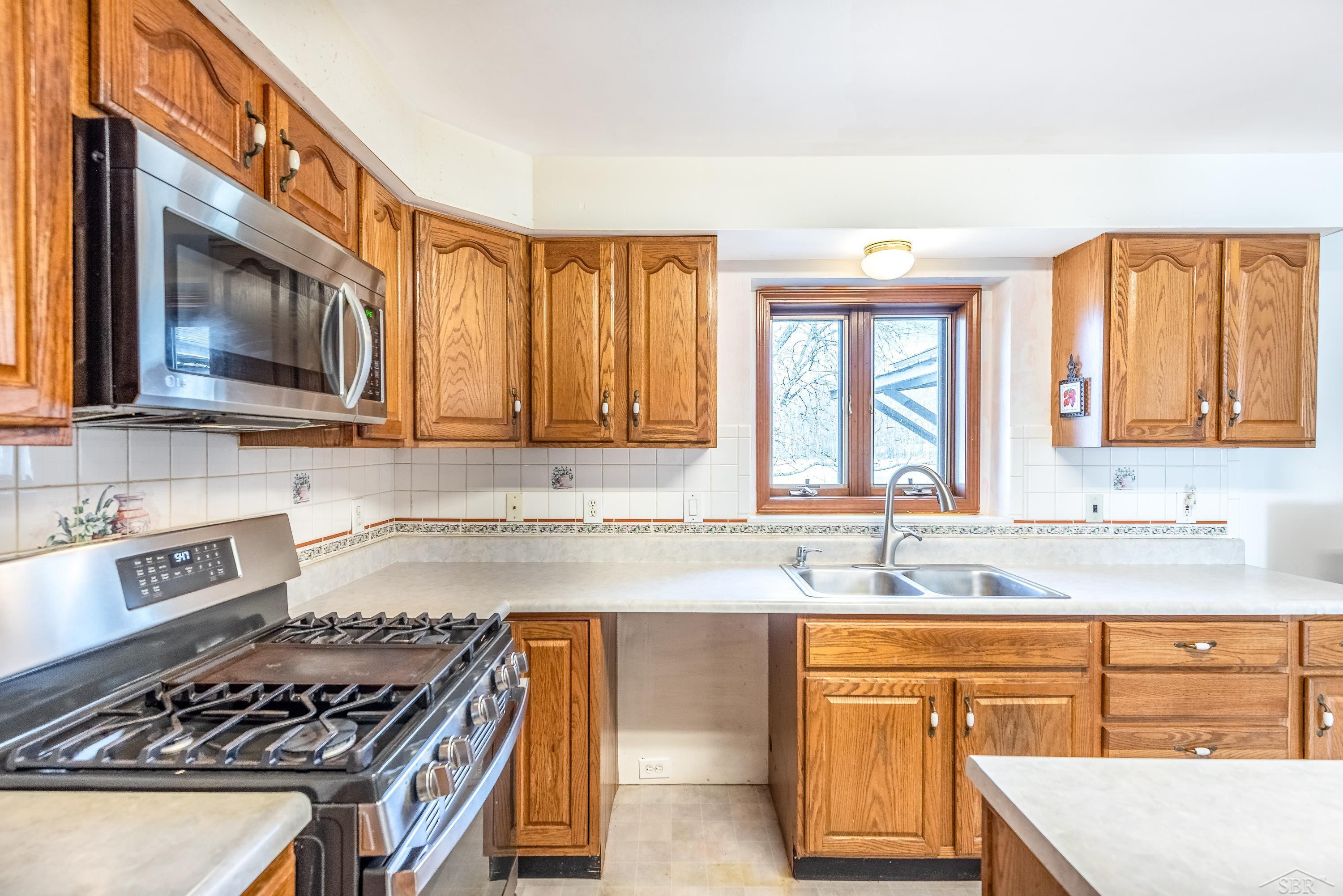 680 W Stewart Road, Midland, MI 48640 — Photo 9