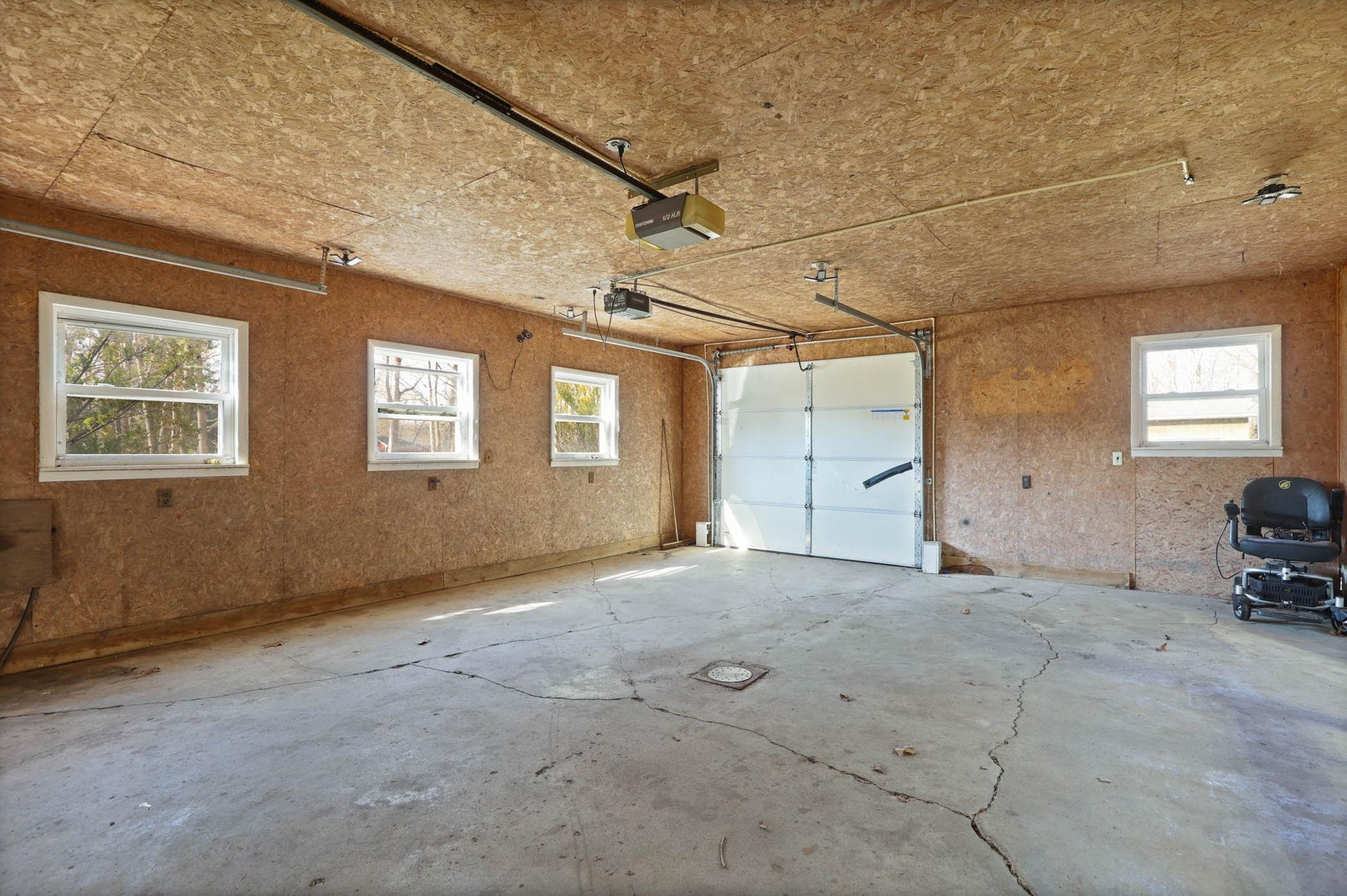 9810 Marshall Road, Birch Run, MI 48415 — Photo 32