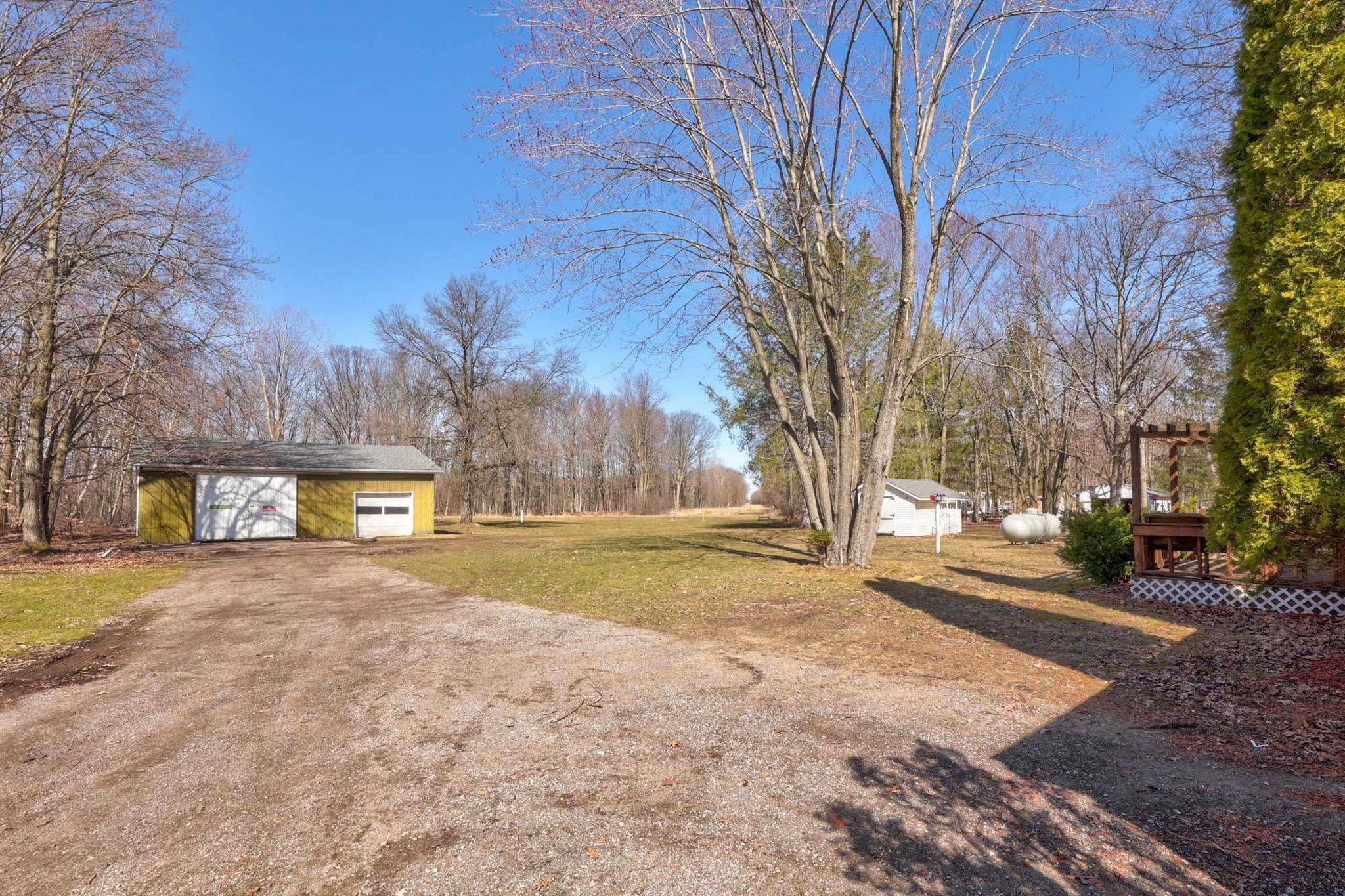 9810 Marshall Road, Birch Run, MI 48415 — Photo 39