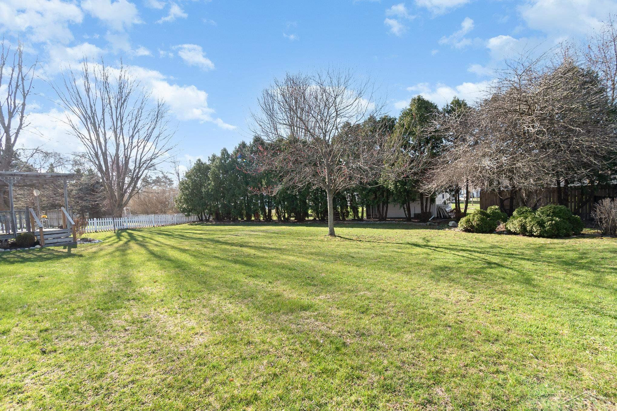 300 Colorado Ridge Drive, Hemlock, MI 48626 — Photo 18