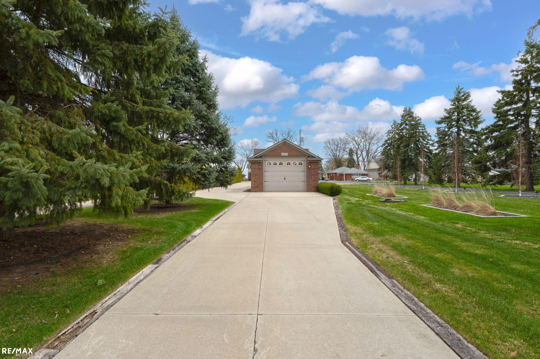 26918 Koerber Street, Saint Clair Shores, MI 48081 — Photo 67