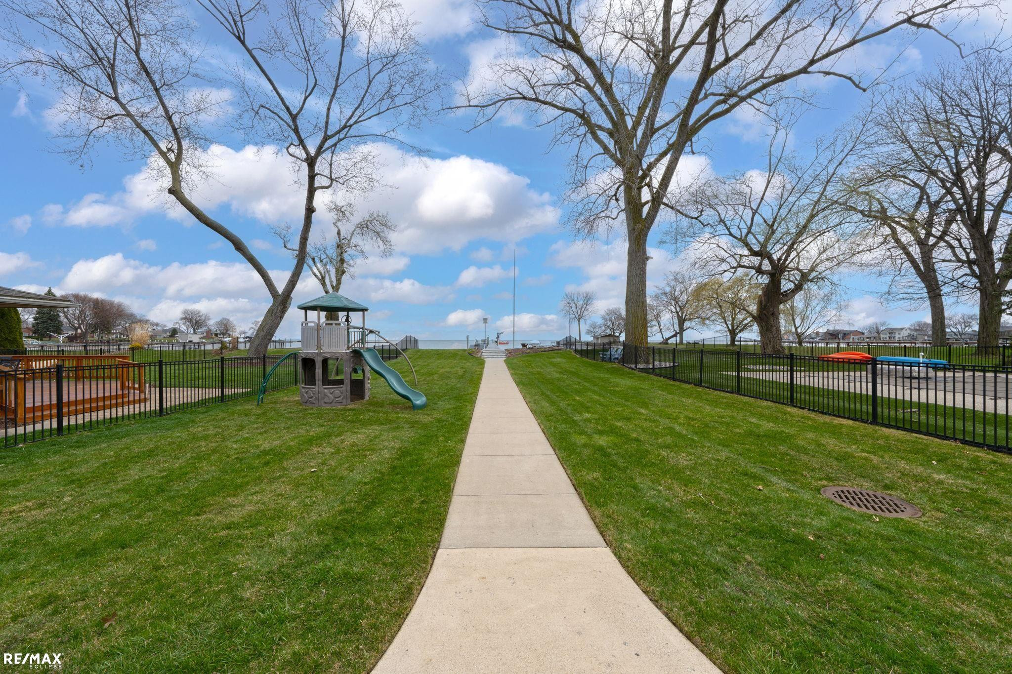 26918 Koerber Street, Saint Clair Shores, MI 48081 — Photo 78