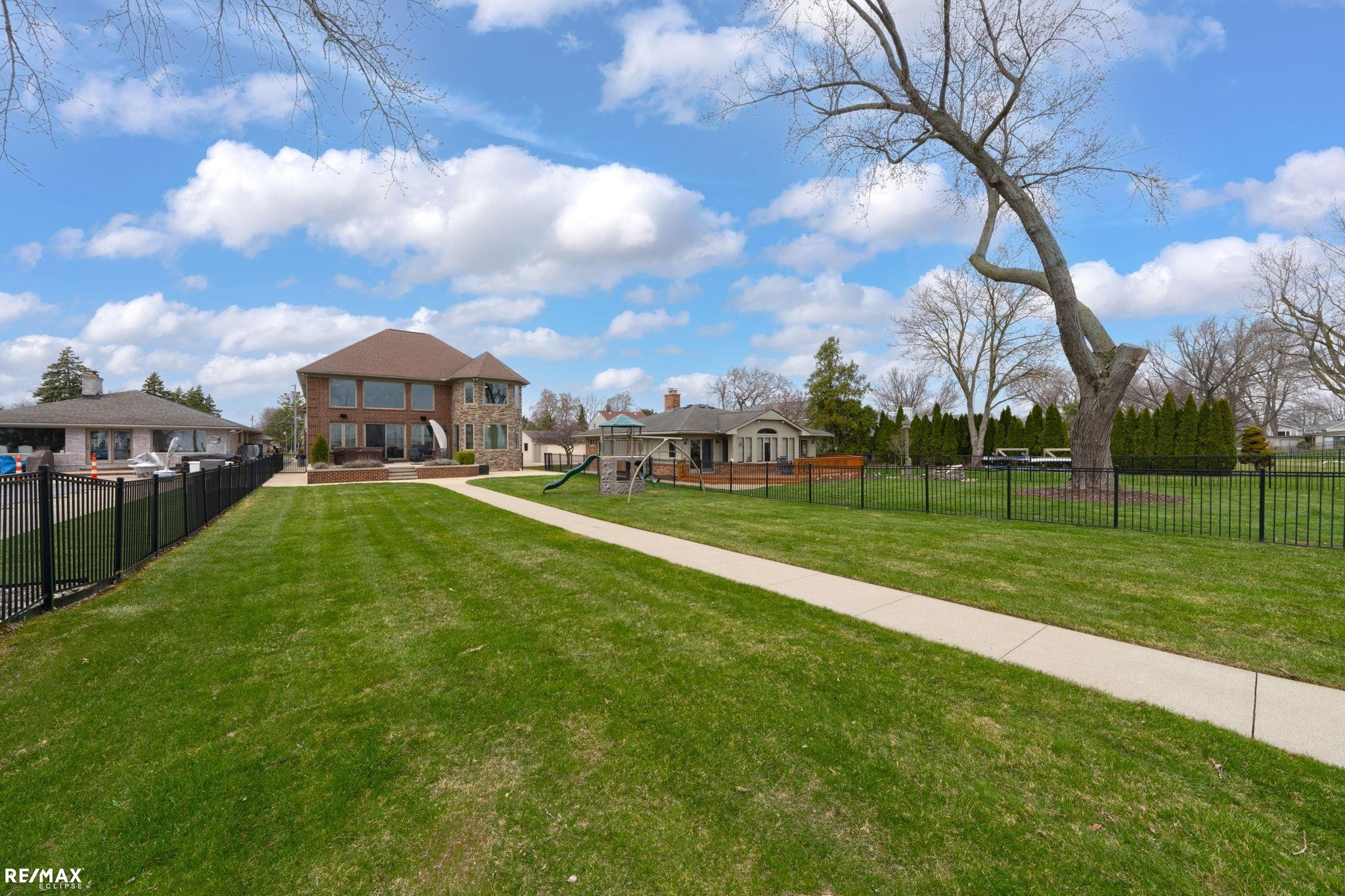 26918 Koerber Street, Saint Clair Shores, MI 48081 — Photo 80
