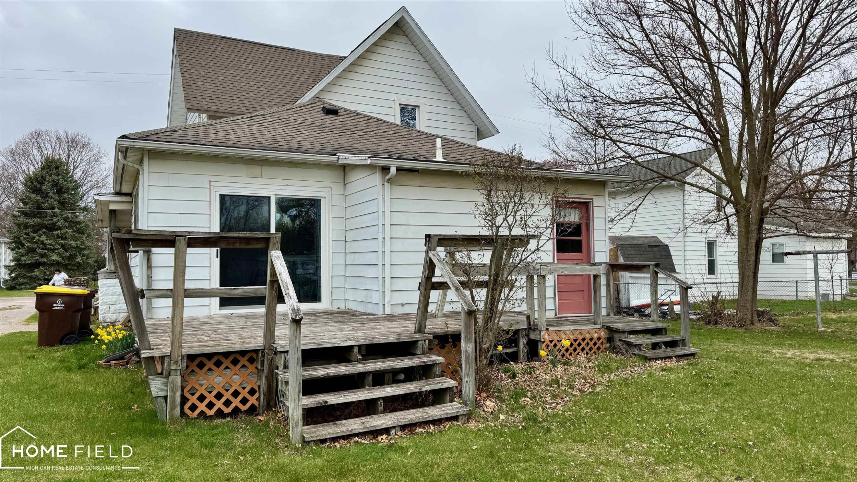 216 N Chapman Street, Chesaning, MI 48616 — Photo 32
